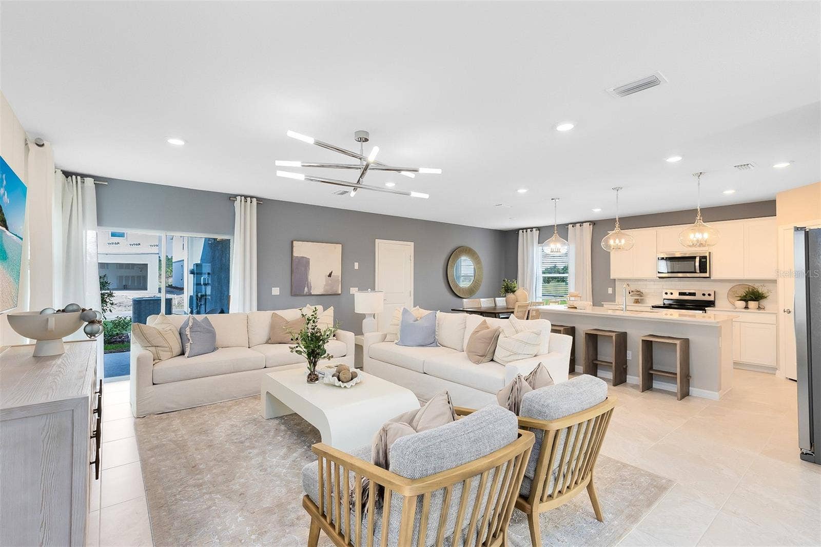 Actual home photo. Colors, finishes, textures and options may appear differently in person due to variations in monitors and viewing devices.
