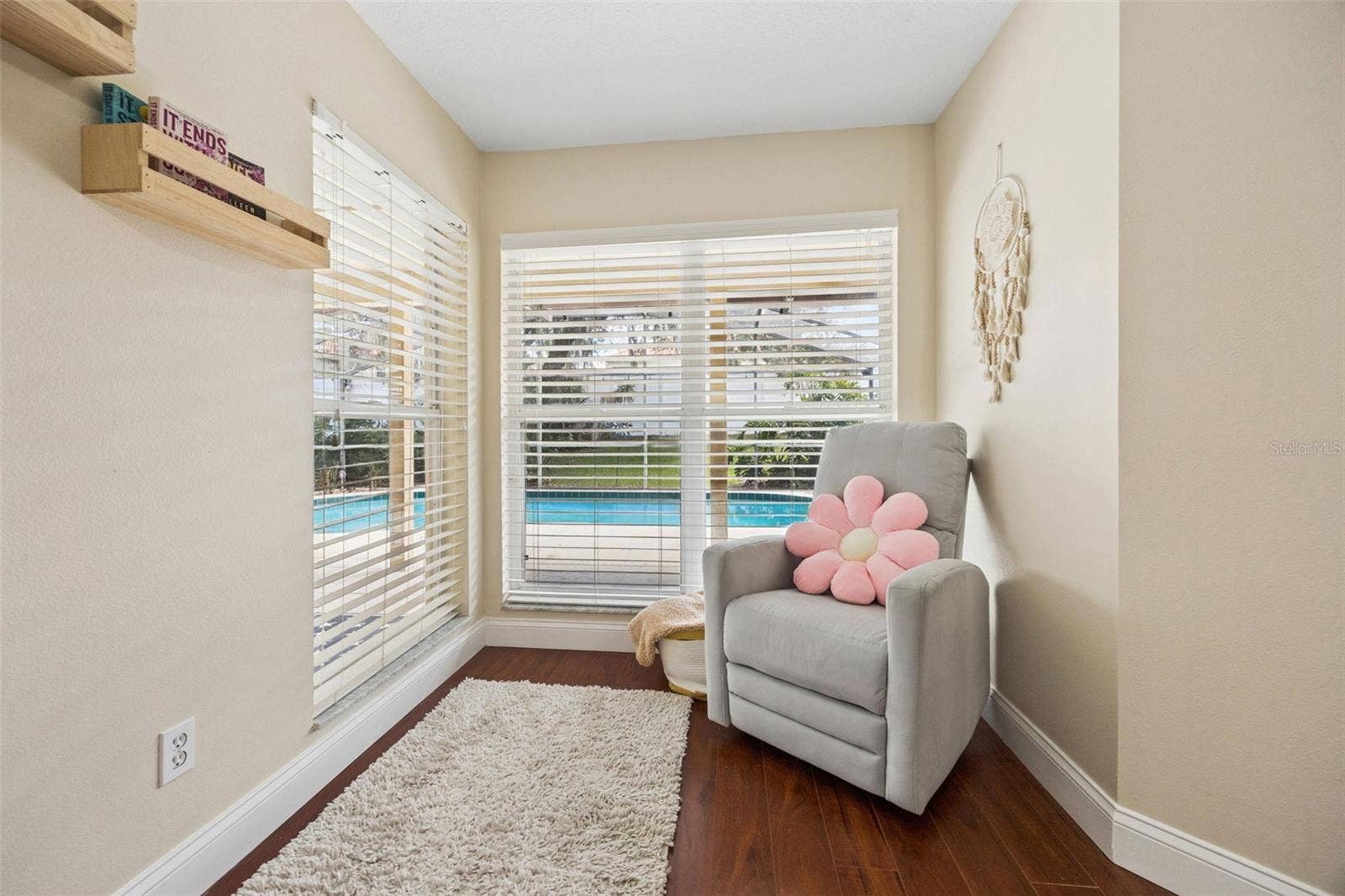 1505 Grassy Ridge Ln - sitting nook