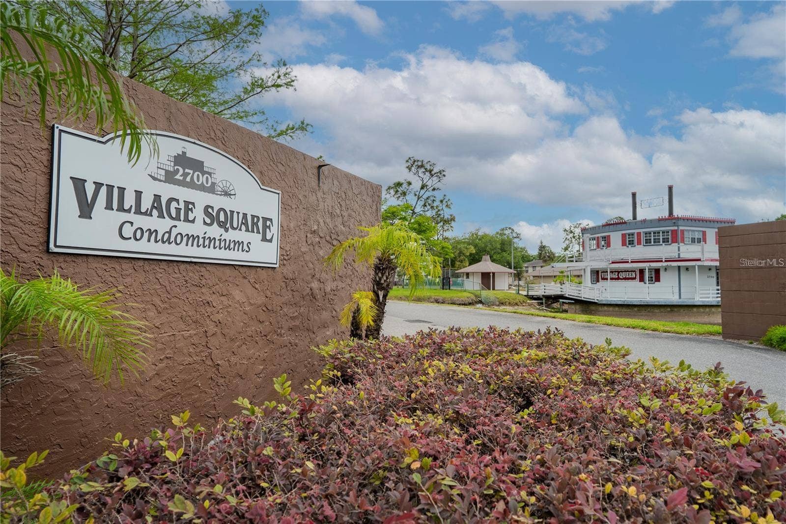 5999 VILLAGE CIRCLE, #990, Orlando, FL 32822 Community entrance