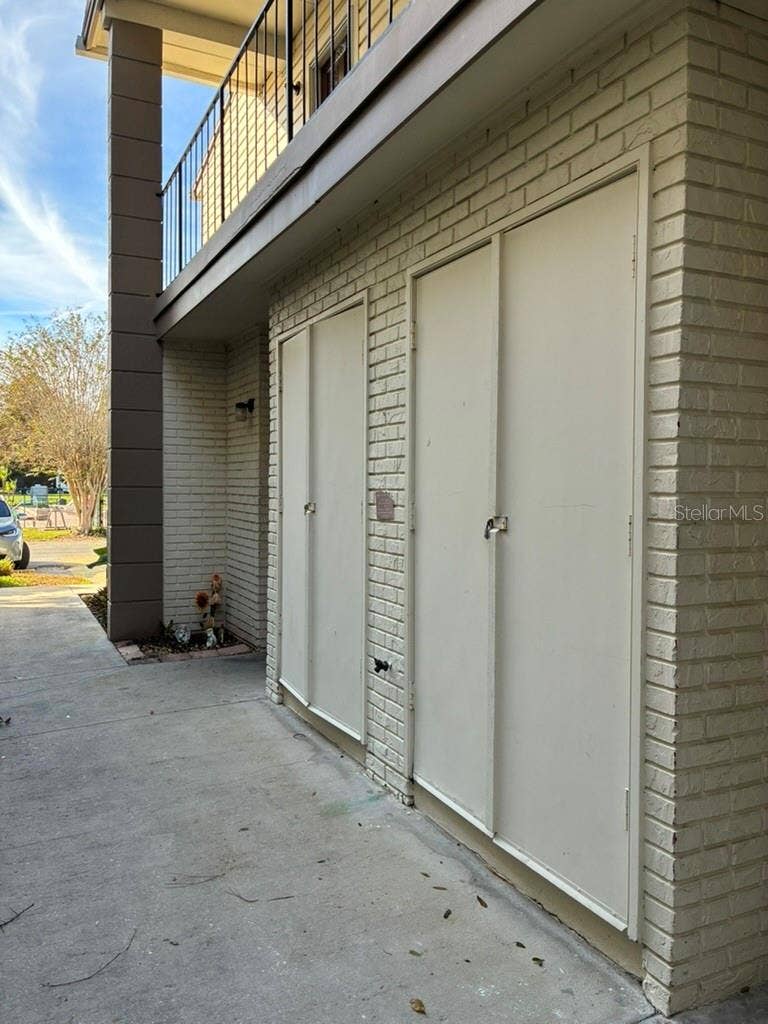 5999 VILLAGE CIRCLE, #990, Orlando, FL 32822 Alleyway and Storage closet