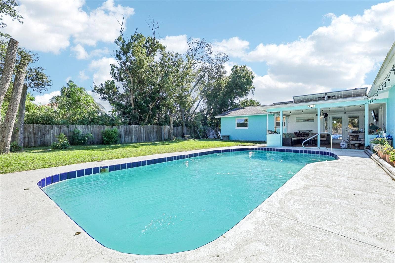 33 DRESDEN CIRCLE, Ormond Beach, FL 32174 33 DRESDEN CIRCLE, Ormond Beach, FL 32174