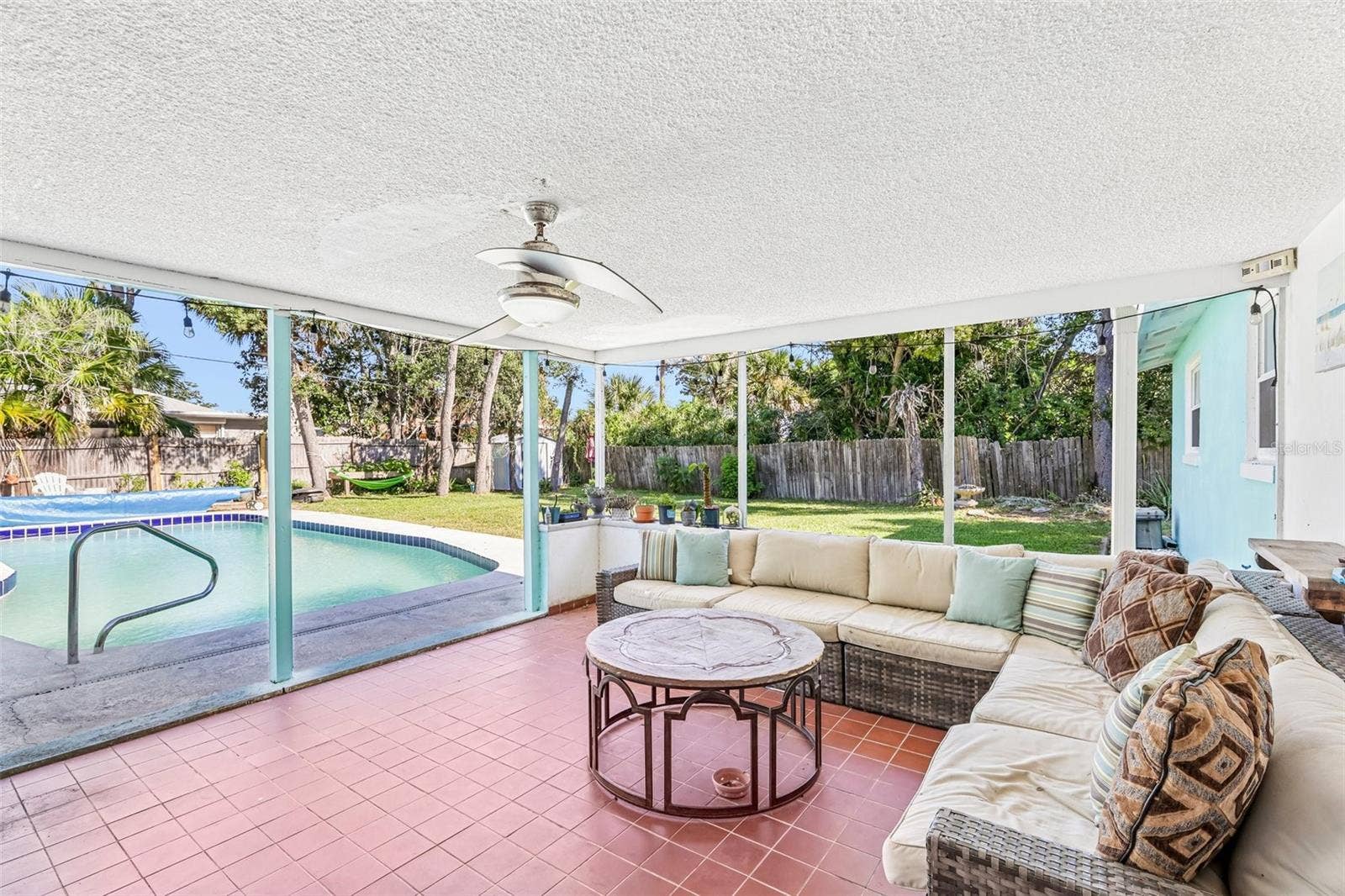 33 DRESDEN CIRCLE, Ormond Beach, FL 32174 33 DRESDEN CIRCLE, Ormond Beach, FL 32174