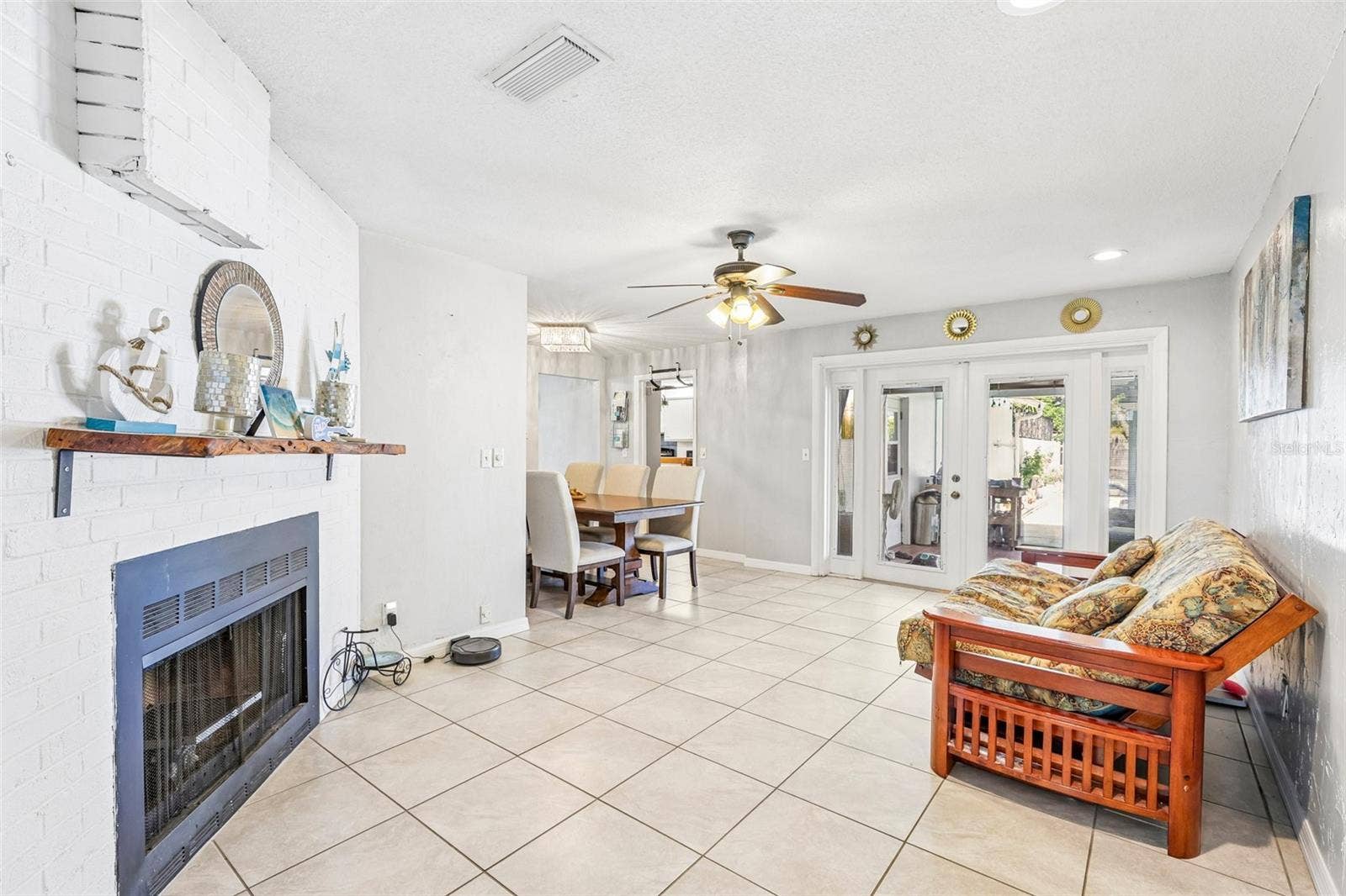 33 DRESDEN CIRCLE, Ormond Beach, FL 32174 33 DRESDEN CIRCLE, Ormond Beach, FL 32174