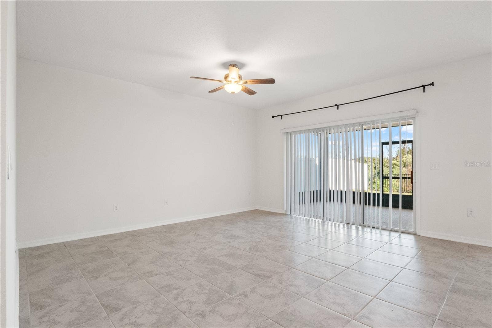 1852 ANCESTRY TRAIL, Kissimmee, FL 34746 Living Room