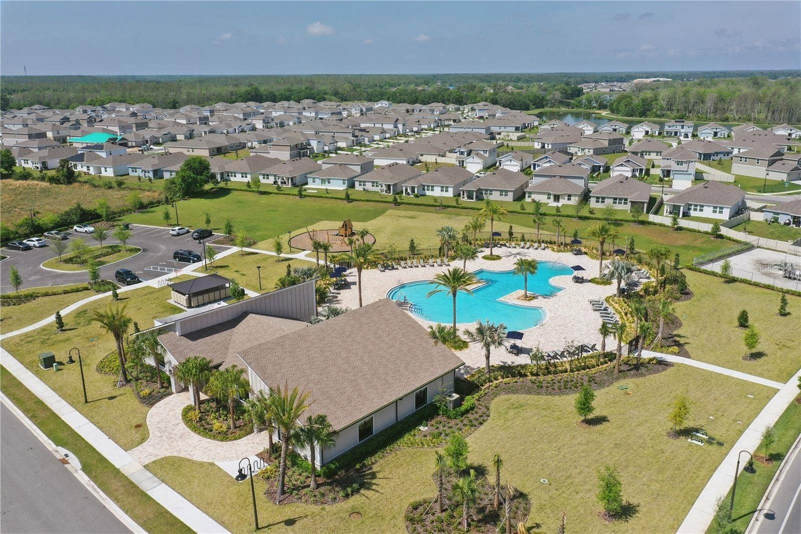 1852 ANCESTRY TRAIL, Kissimmee, FL 34746 Resort-Style Pool & Clubhouse