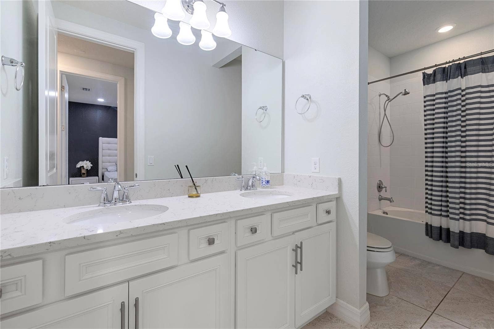 355 PAUL POINT, Lake Mary, FL 32746