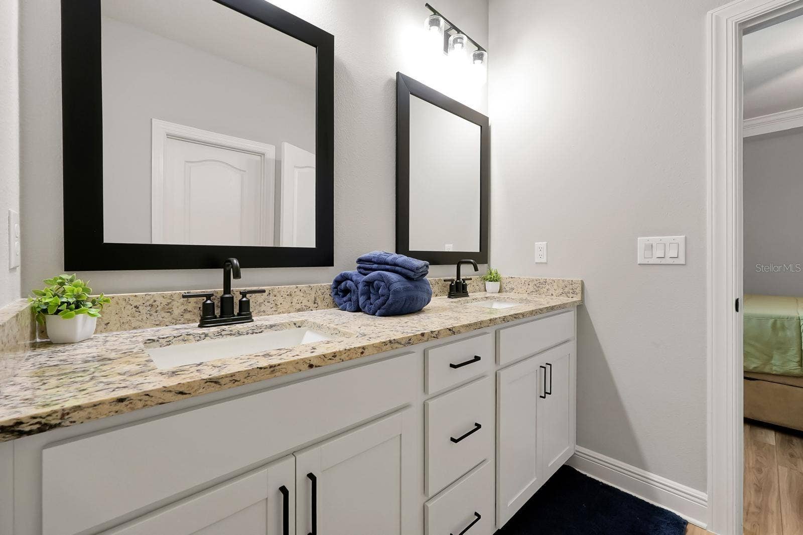 7692 SOMERSWORTH DRIVE, Kissimmee, FL 34747 7692 SOMERSWORTH DRIVE, Kissimmee, FL 34747