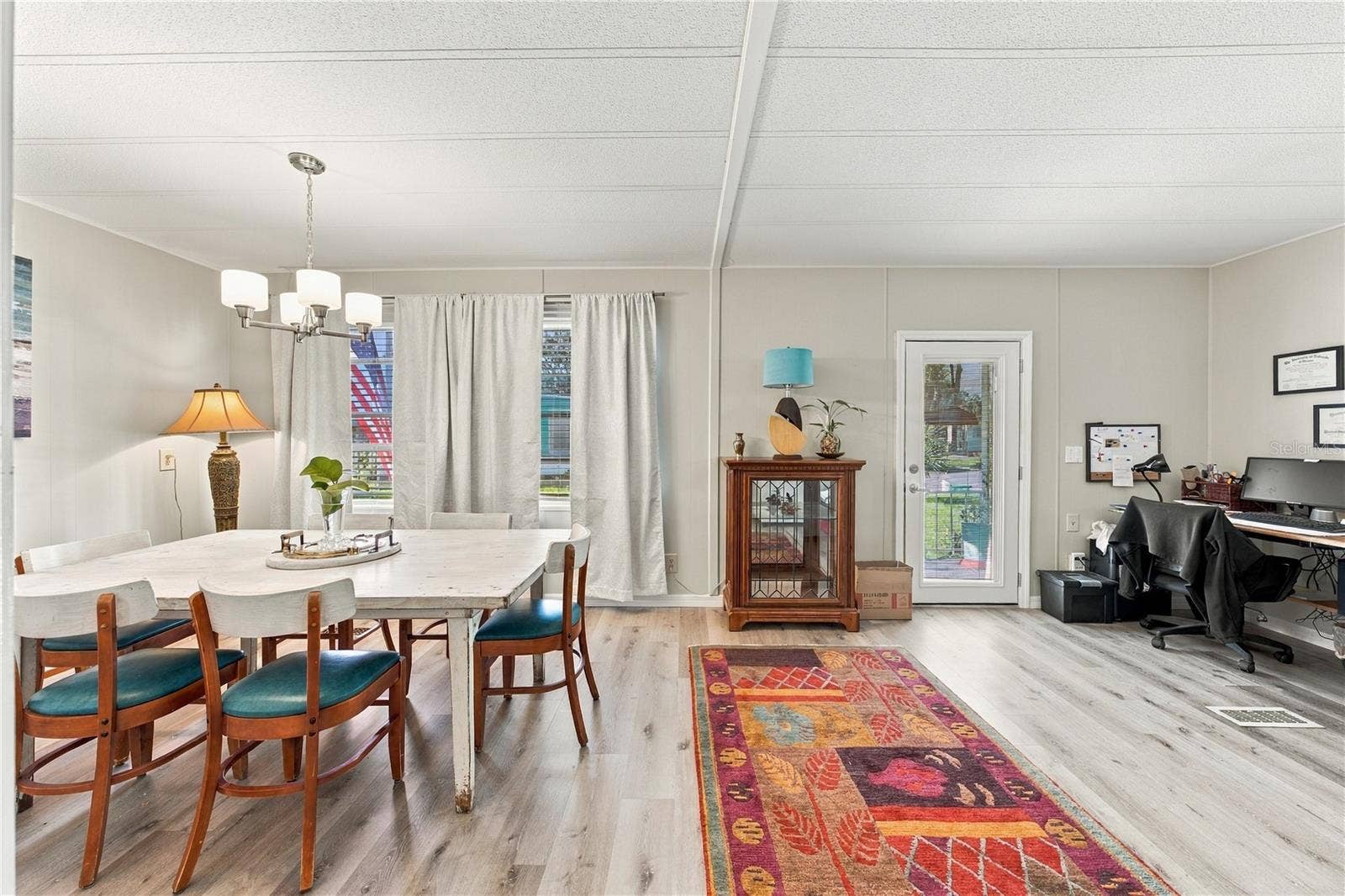 130 PINEY RIDGE, Eustis, FL 32726 Dining Room / Living Room