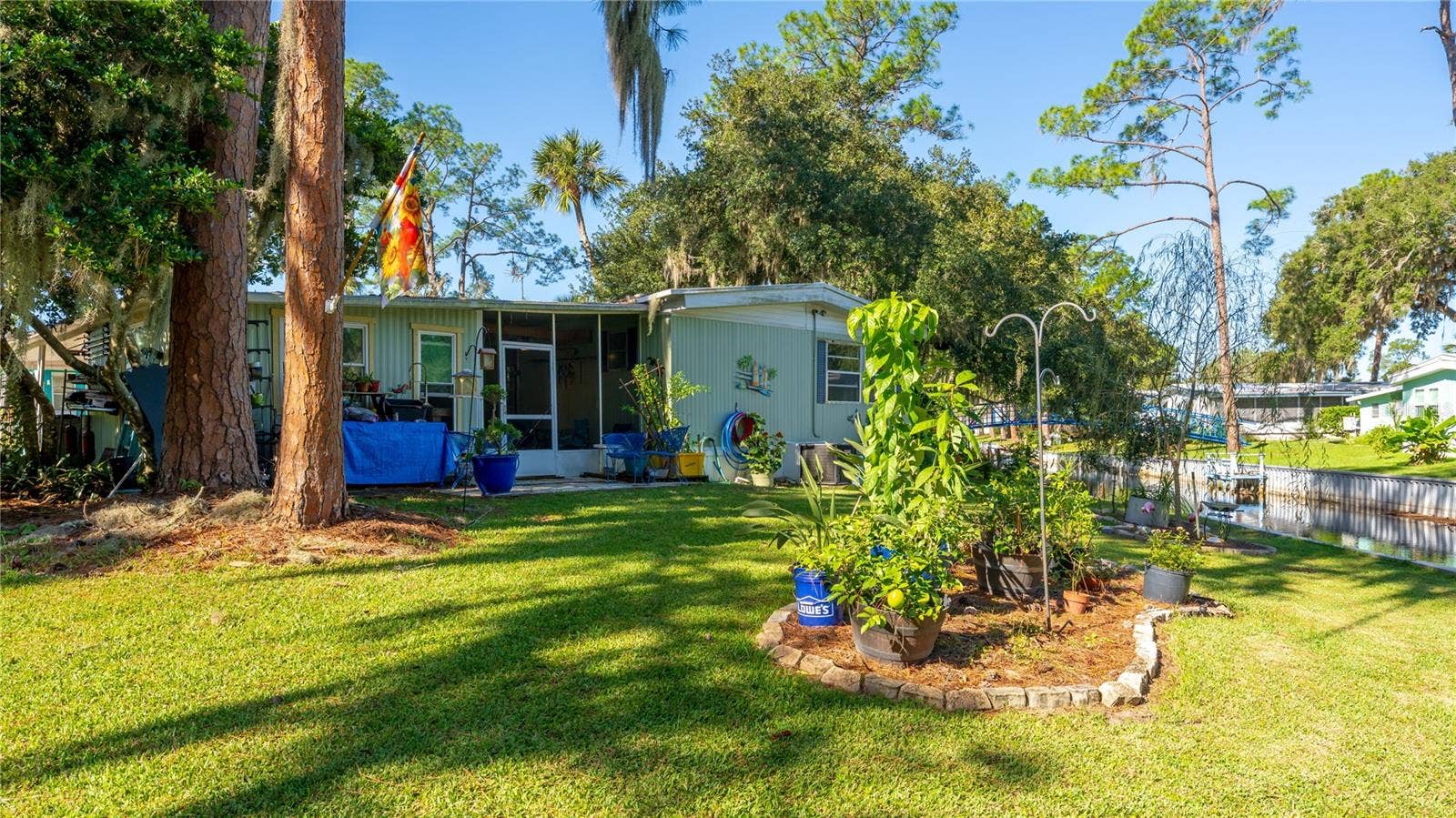 130 PINEY RIDGE, Eustis, FL 32726 Back View
