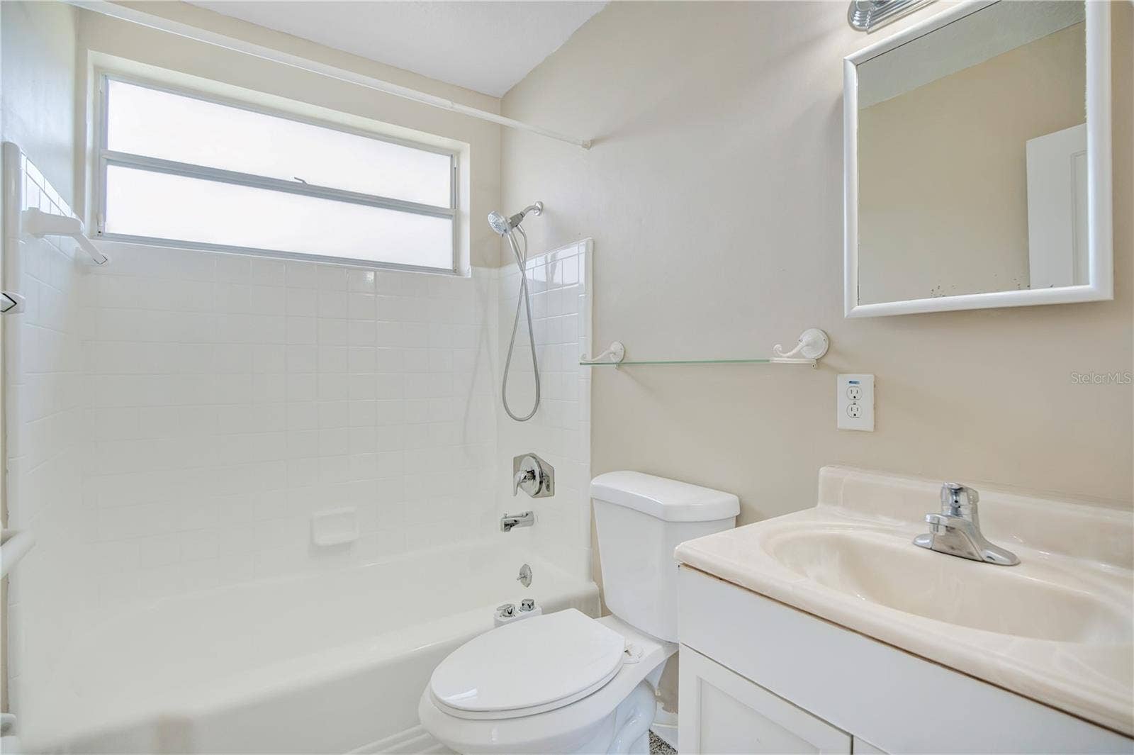 3301 COE AVENUE, Orlando, FL 32806 3301 COE AVENUE, Orlando, FL 32806