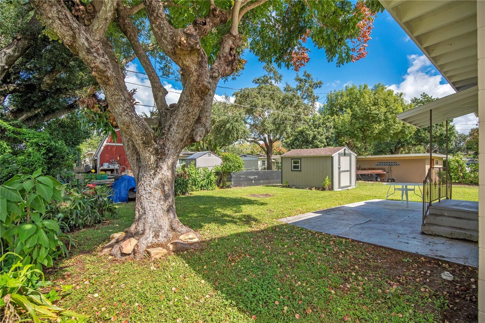 3301 COE AVENUE, Orlando, FL 32806 3301 COE AVENUE, Orlando, FL 32806
