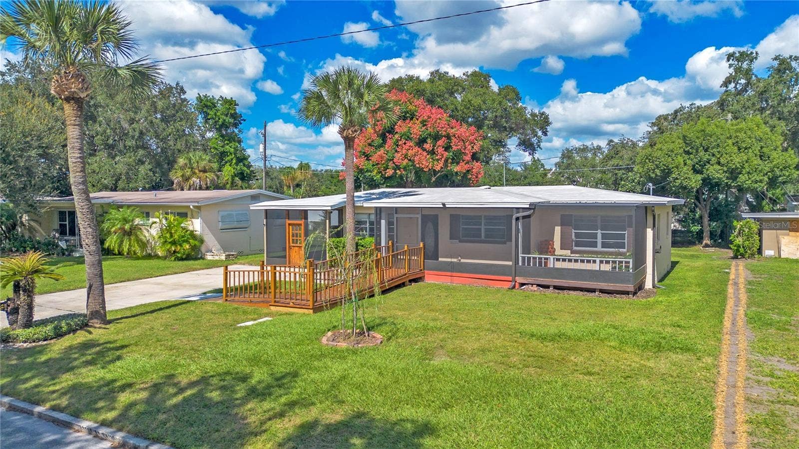 3301 COE AVENUE, Orlando, FL 32806 3301 COE AVENUE, Orlando, FL 32806