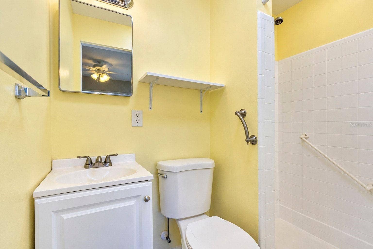 3301 COE AVENUE, Orlando, FL 32806 3301 COE AVENUE, Orlando, FL 32806