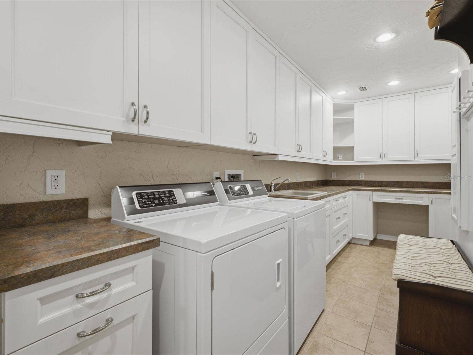 1735 DEMETREE DRIVE, Winter Park, FL 32789 Laundry Room