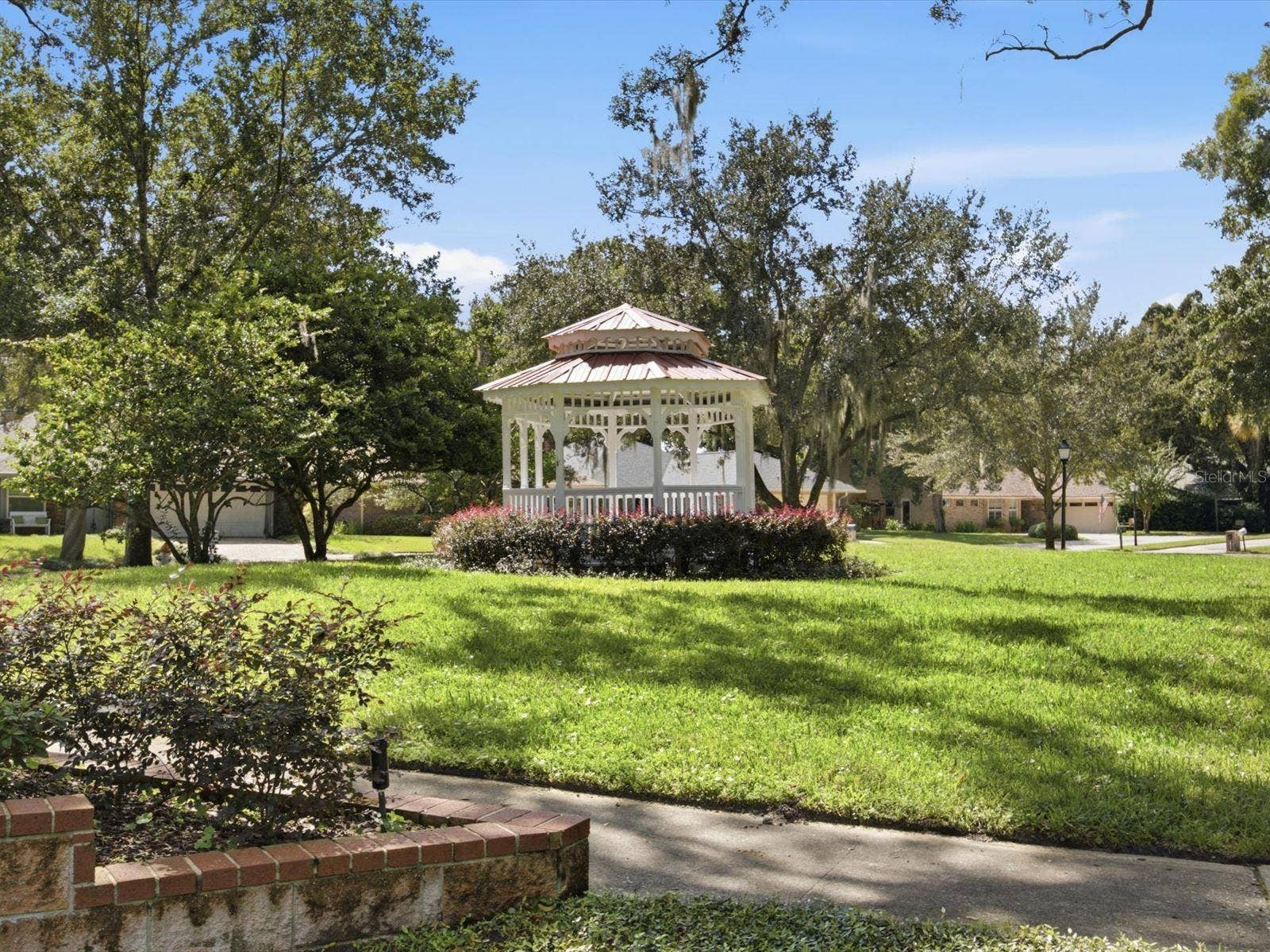 1735 DEMETREE DRIVE, Winter Park, FL 32789 Community Gazebo