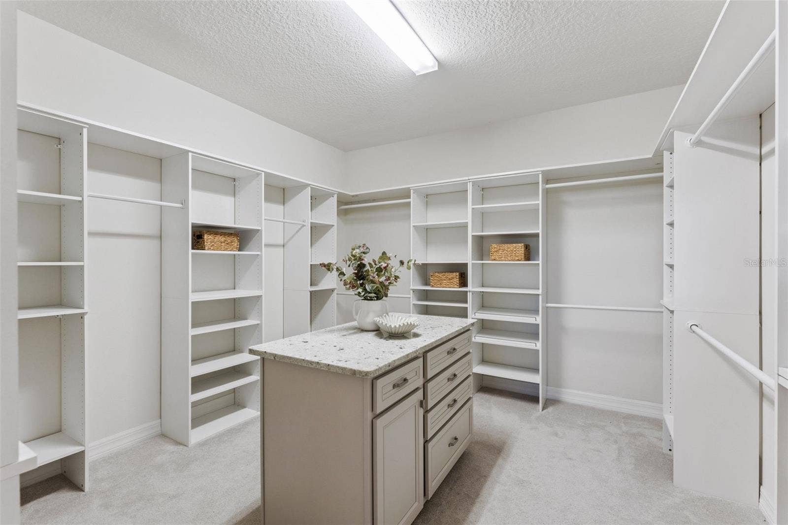 17537 LAGODA LANE, Orlando, FL 32820 17537 LAGODA LANE, Orlando, FL 32820