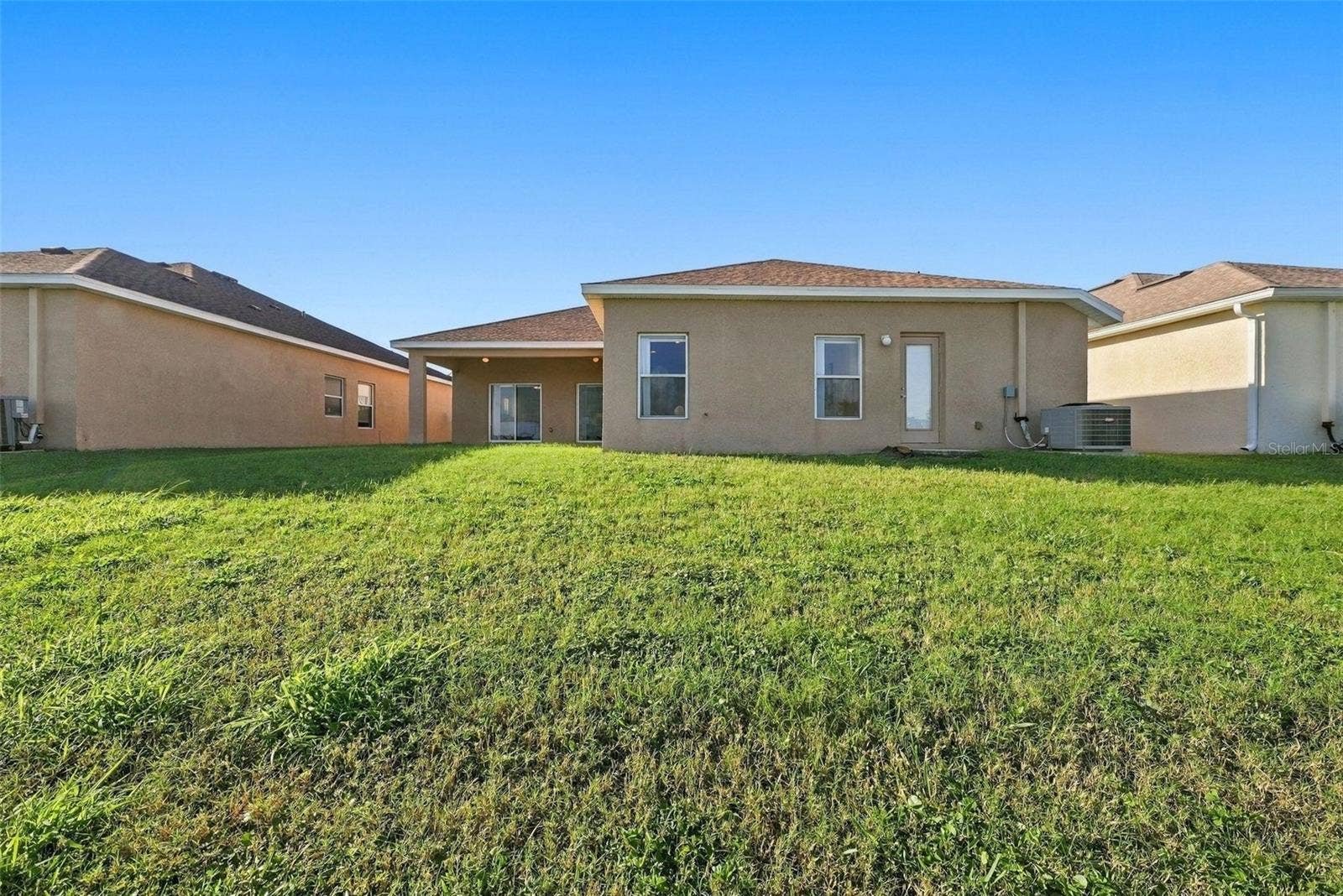 1822 MIRA LAGO CIRCLE, Ruskin, FL 33570 1822 MIRA LAGO CIRCLE, Ruskin, FL 33570