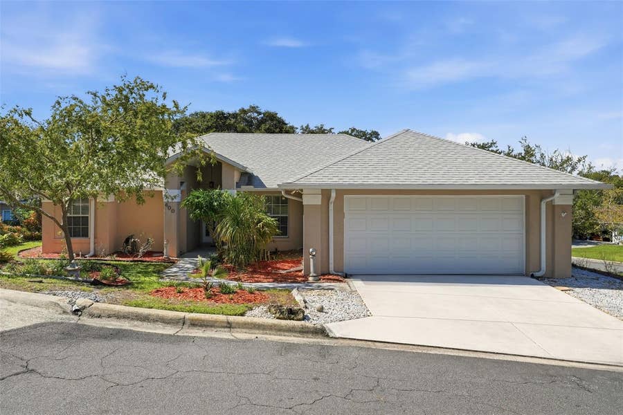 Property photo for 600 HURON PLACE, Mount Dora, FL
