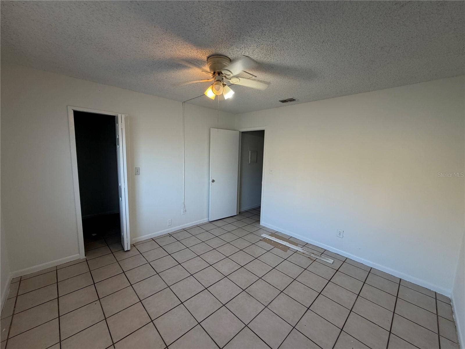 5225 VIA HACIENDA CIRCLE, #B114, Orlando, FL 32839 5225 VIA HACIENDA CIRCLE, #B114, Orlando, FL 32839