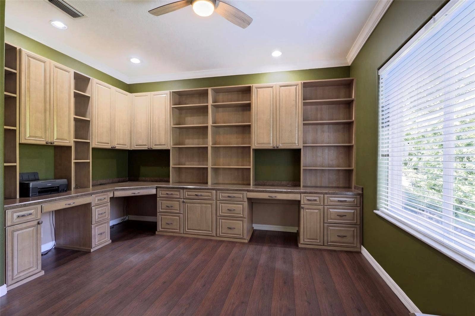 8359 GREY BARK COURT, Sanford, FL 32771 8359 GREY BARK COURT, Sanford, FL 32771
