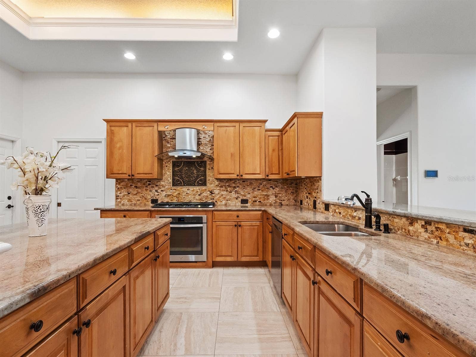 8359 GREY BARK COURT, Sanford, FL 32771 8359 GREY BARK COURT, Sanford, FL 32771