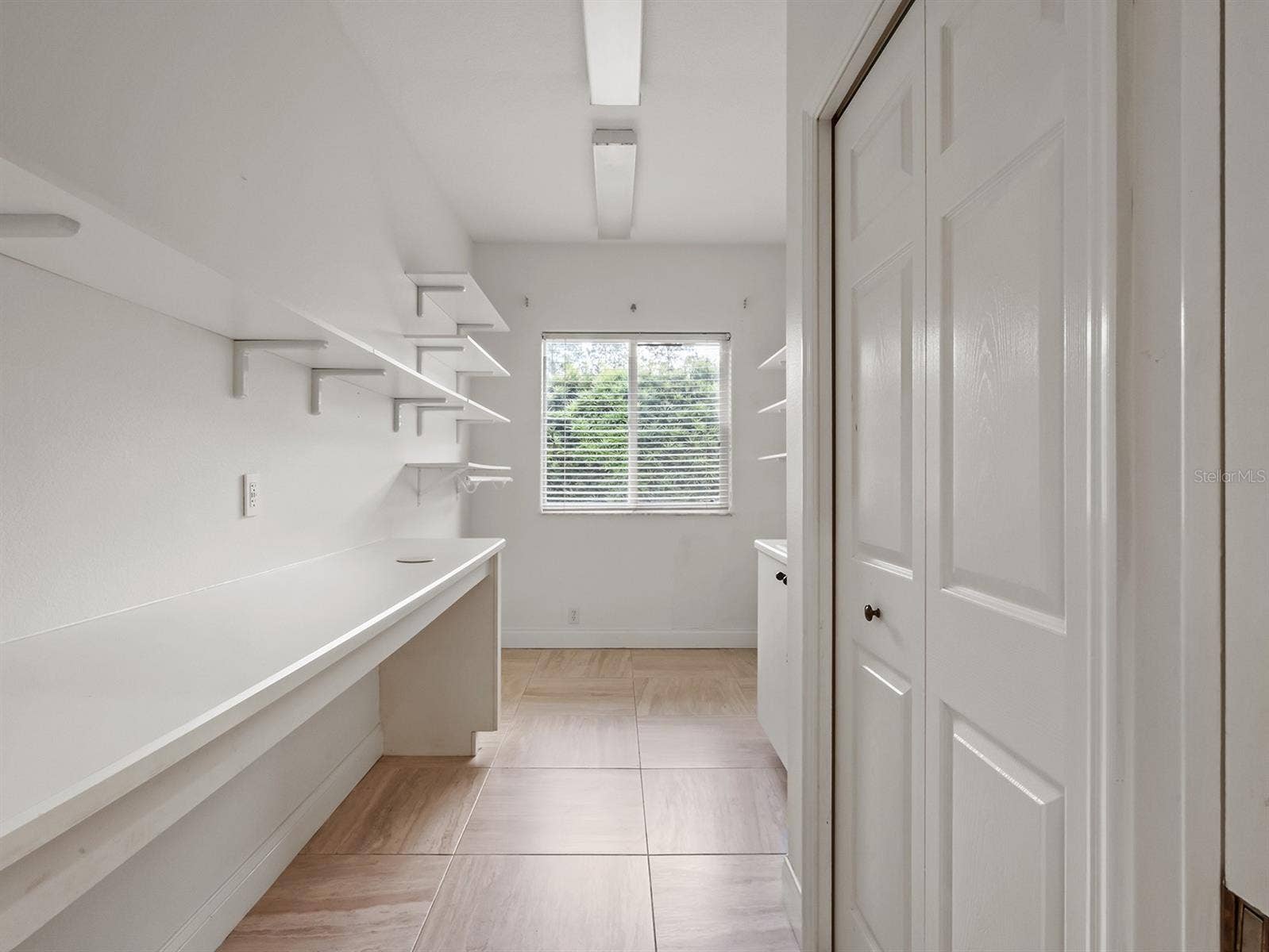 8359 GREY BARK COURT, Sanford, FL 32771 Large Laundry Room