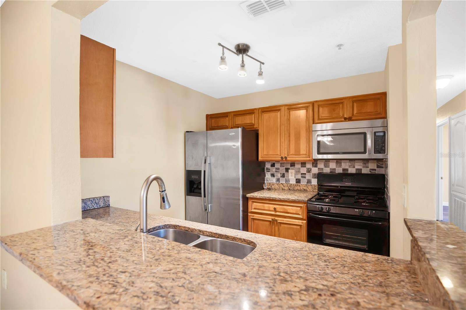 2031 DIXIE BELLE DRIVE, #2031M, Orlando, FL 32812