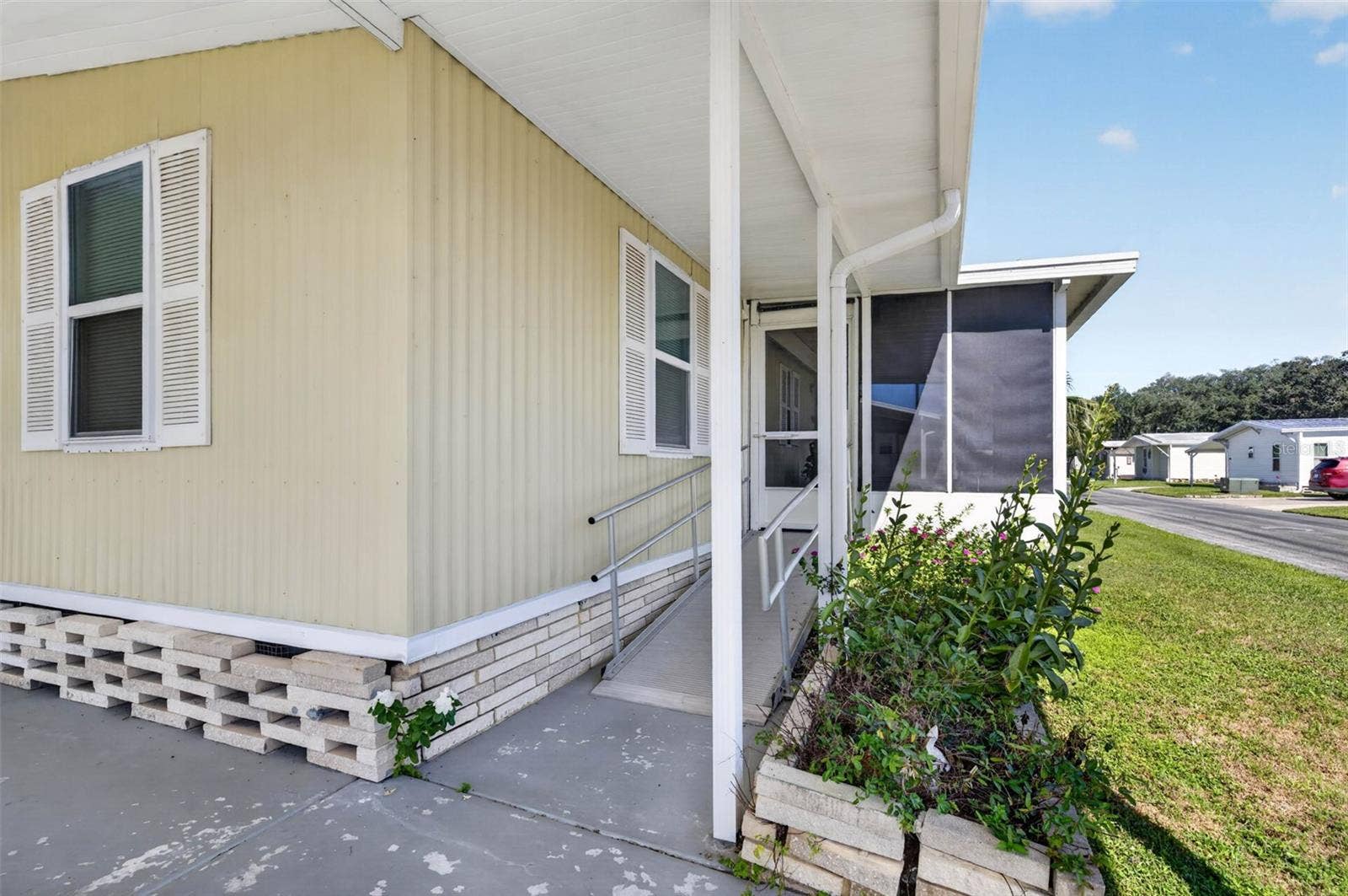 2055 S FLORAL AVENUE, #284, Bartow, FL 33830