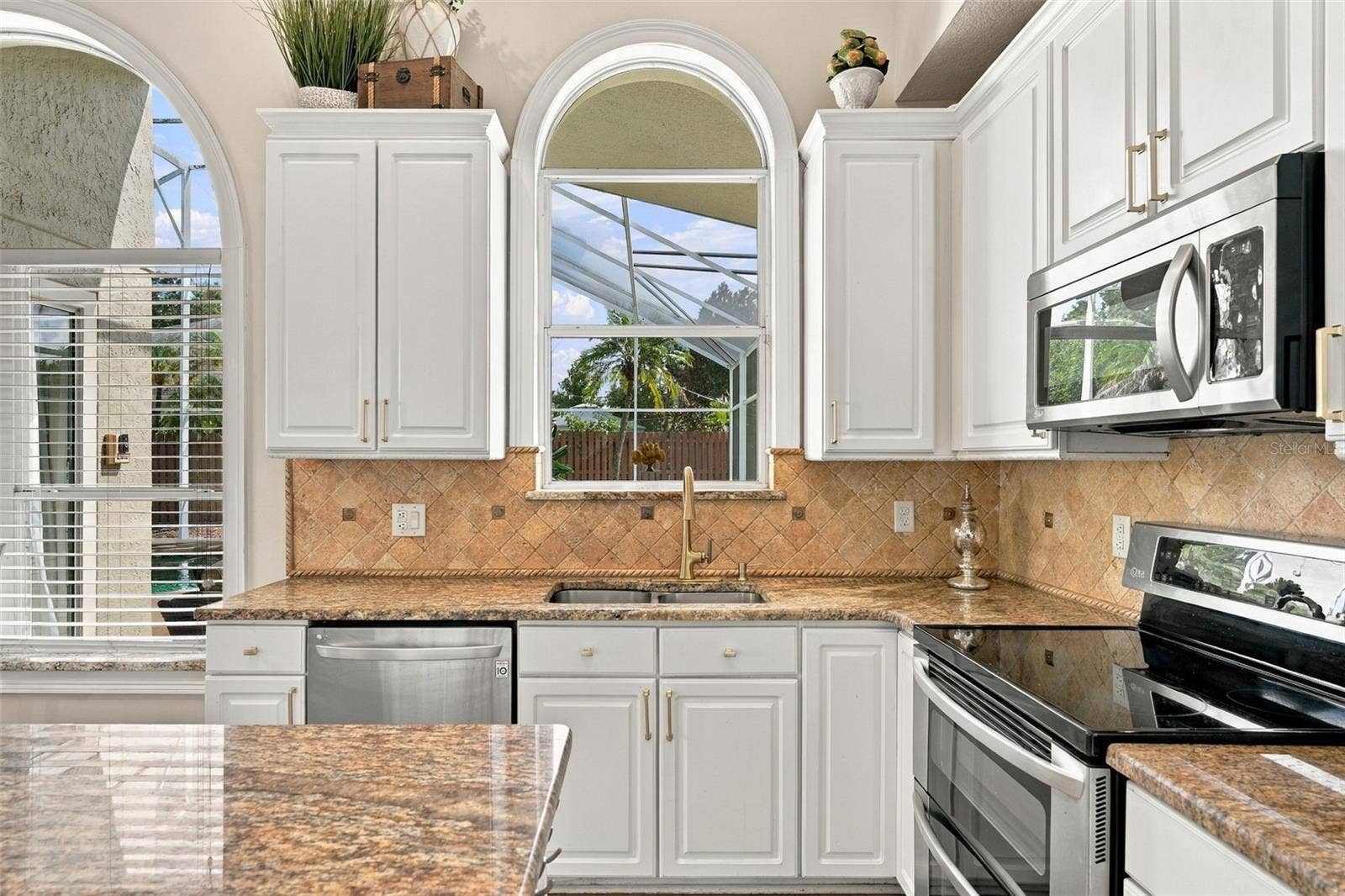 8426 DIAMOND COVE CIRCLE, Orlando, FL 32836 8426 DIAMOND COVE CIRCLE, Orlando, FL 32836