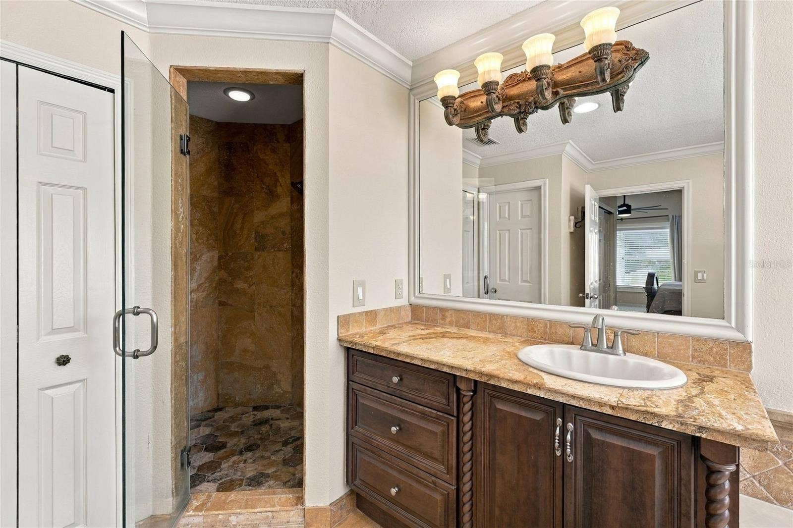 8426 DIAMOND COVE CIRCLE, Orlando, FL 32836 8426 DIAMOND COVE CIRCLE, Orlando, FL 32836