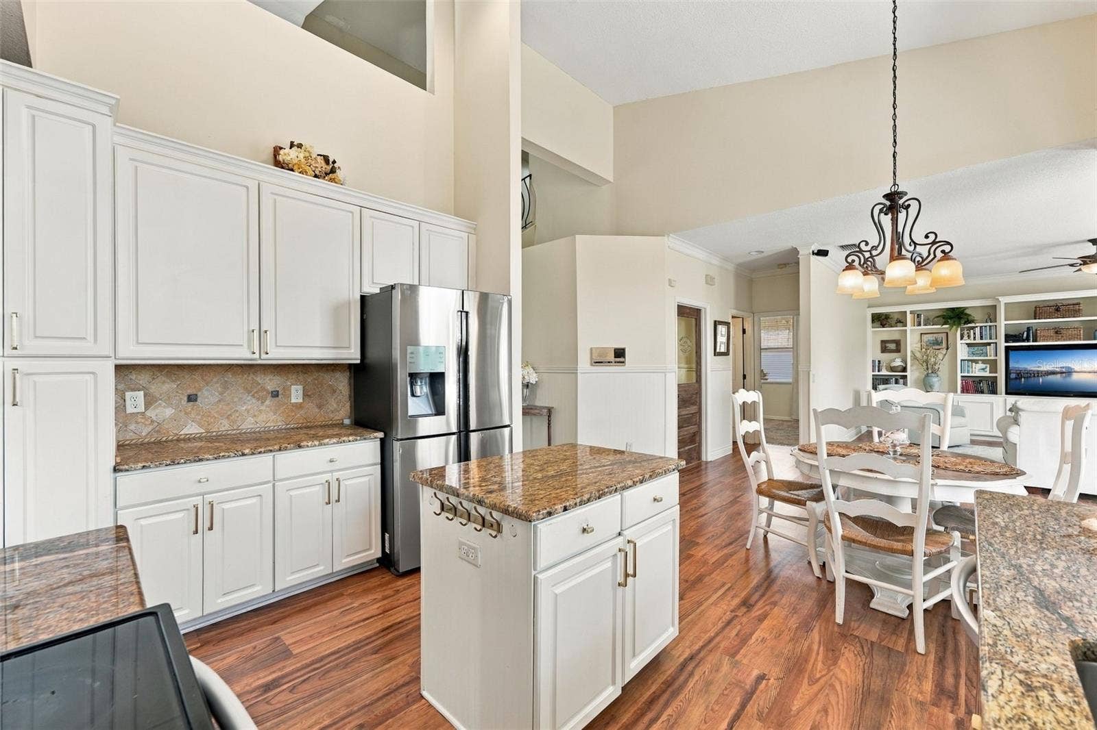 8426 DIAMOND COVE CIRCLE, Orlando, FL 32836 8426 DIAMOND COVE CIRCLE, Orlando, FL 32836