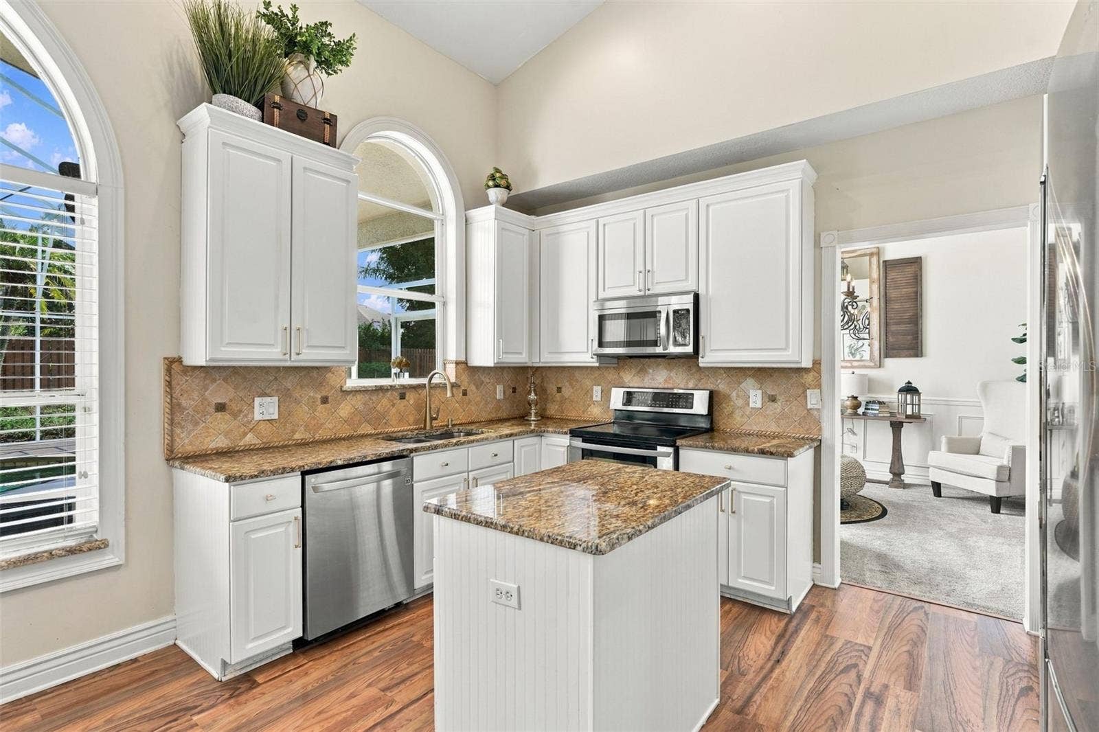 8426 DIAMOND COVE CIRCLE, Orlando, FL 32836 8426 DIAMOND COVE CIRCLE, Orlando, FL 32836
