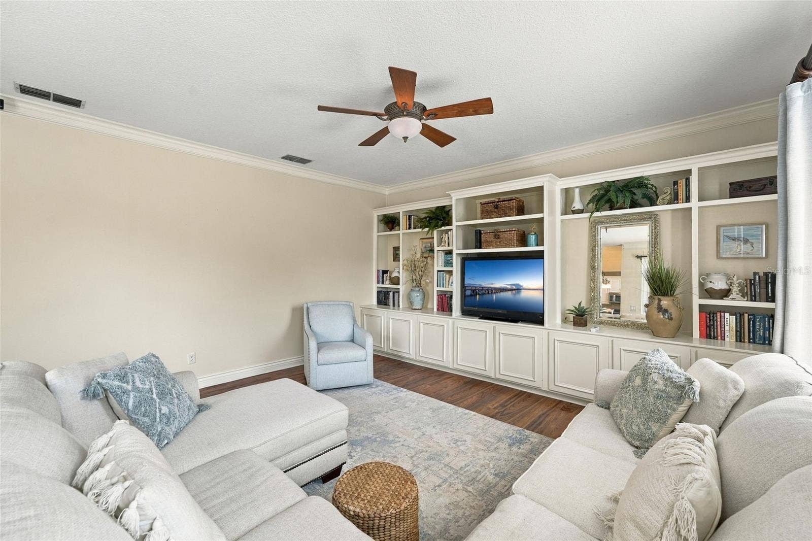 8426 DIAMOND COVE CIRCLE, Orlando, FL 32836 8426 DIAMOND COVE CIRCLE, Orlando, FL 32836