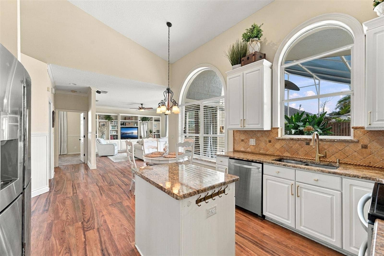 8426 DIAMOND COVE CIRCLE, Orlando, FL 32836 8426 DIAMOND COVE CIRCLE, Orlando, FL 32836