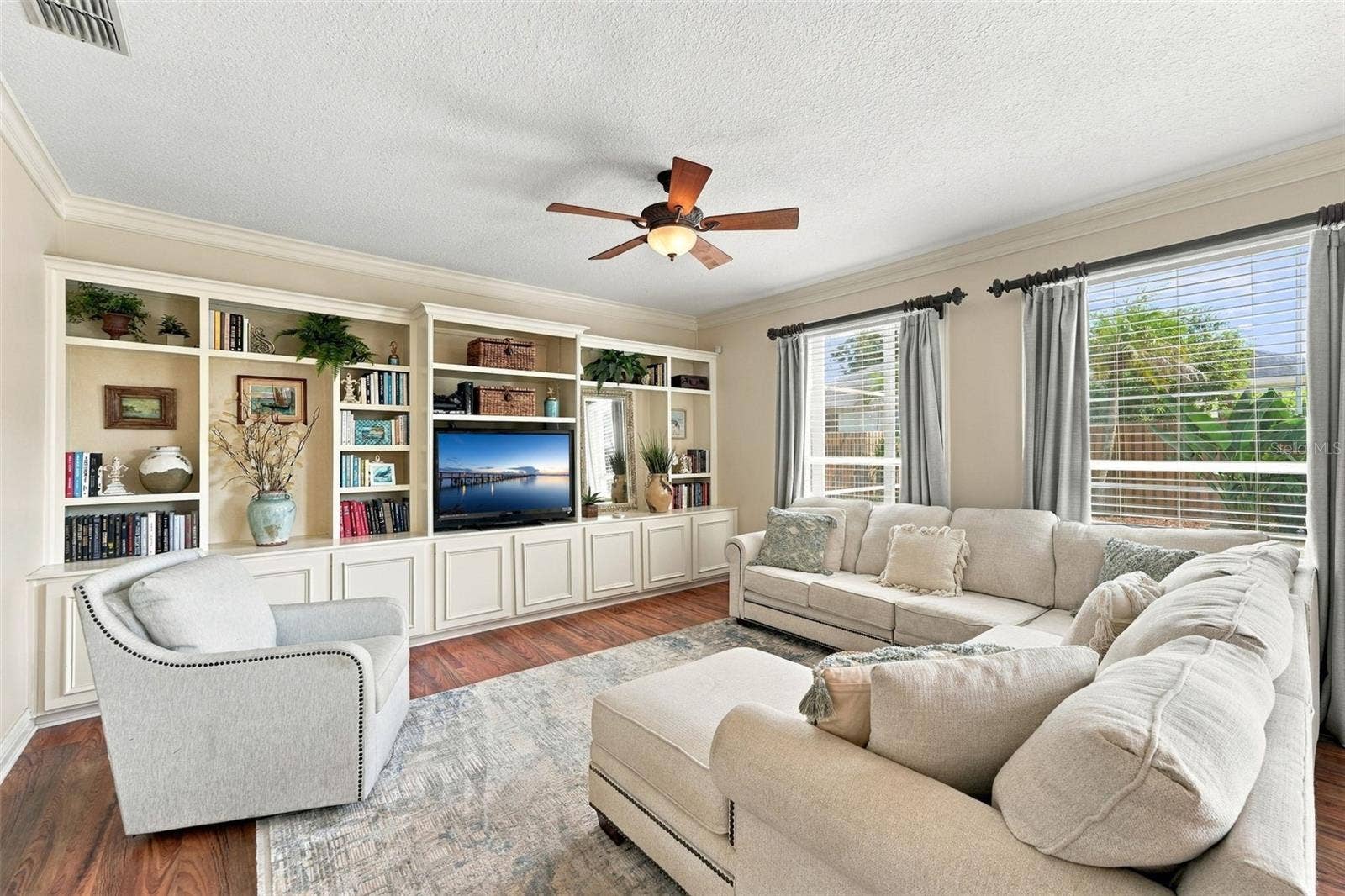 8426 DIAMOND COVE CIRCLE, Orlando, FL 32836 8426 DIAMOND COVE CIRCLE, Orlando, FL 32836