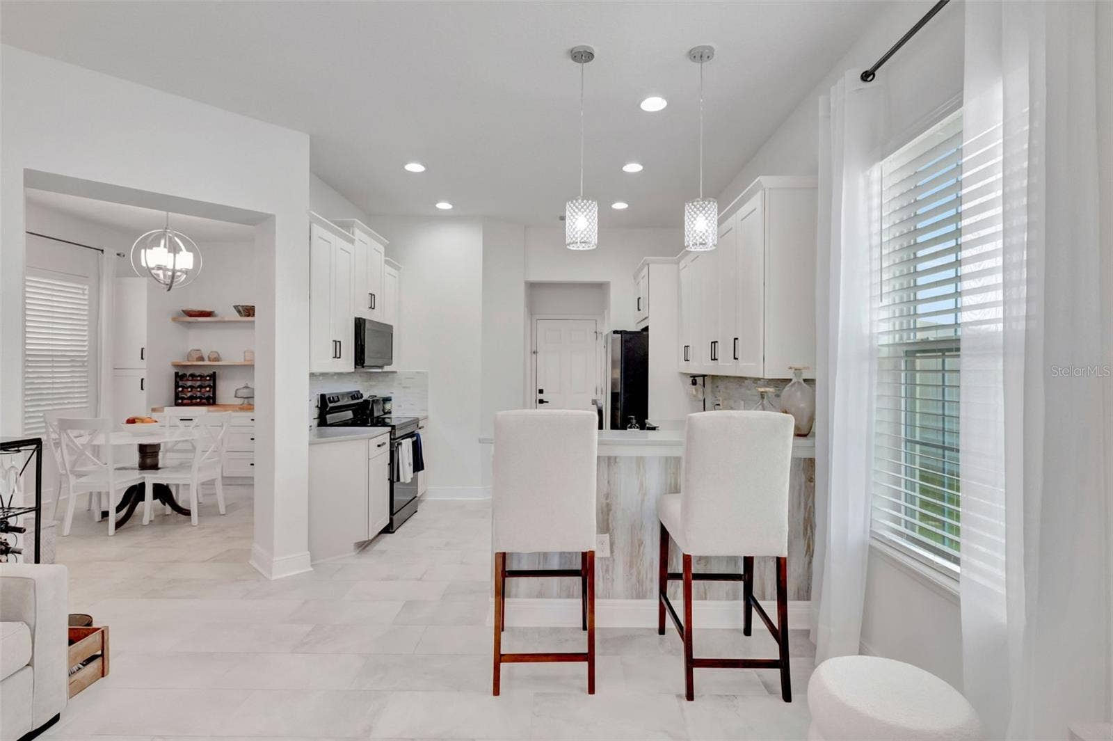 4892 BEACH BOULEVARD, Orlando, FL 32803
