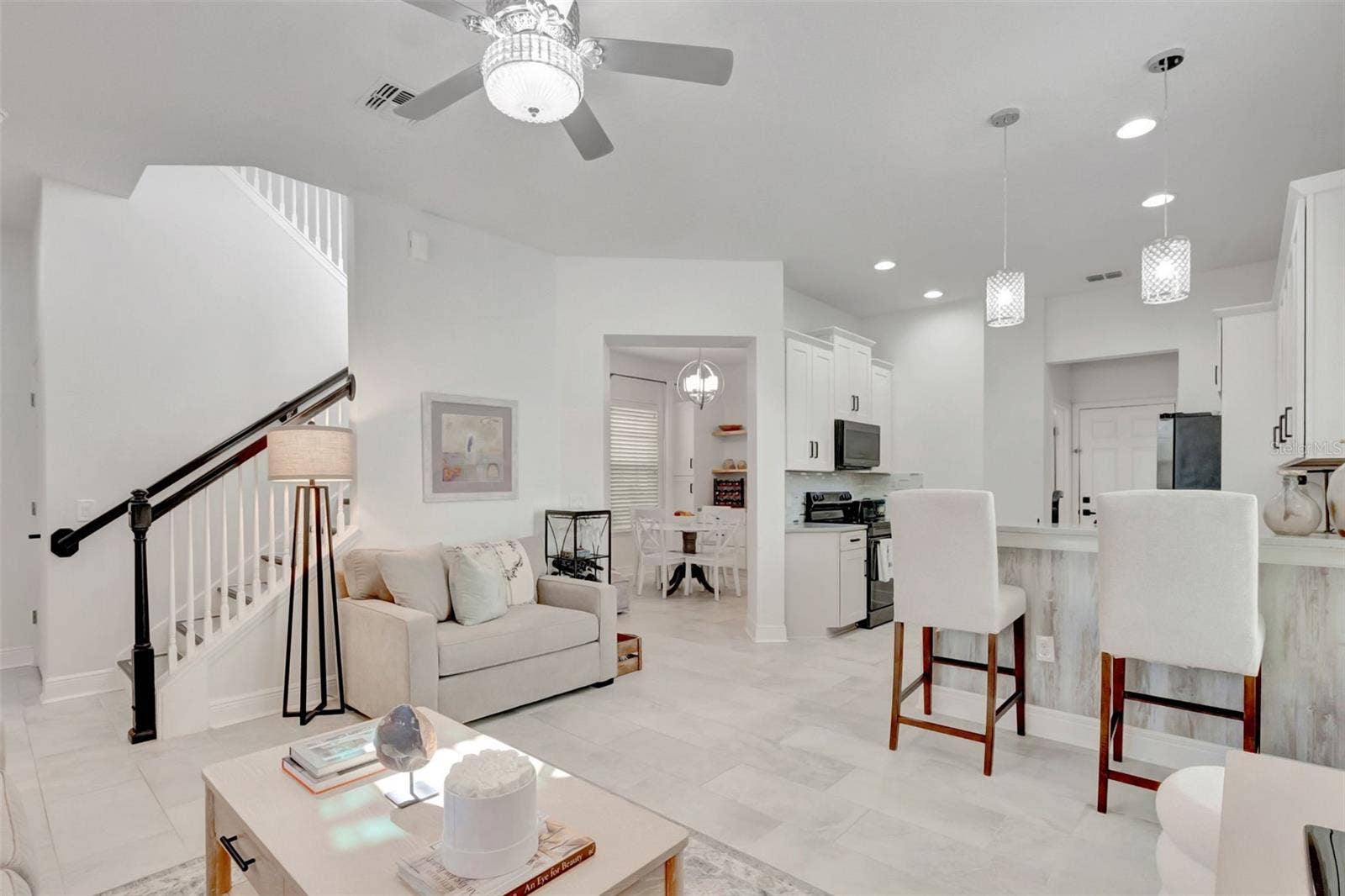 4892 BEACH BOULEVARD, Orlando, FL 32803