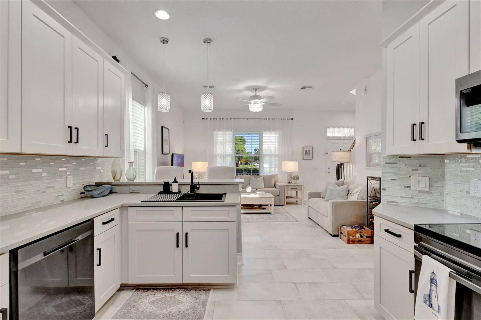 4892 BEACH BOULEVARD, Orlando, FL 32803