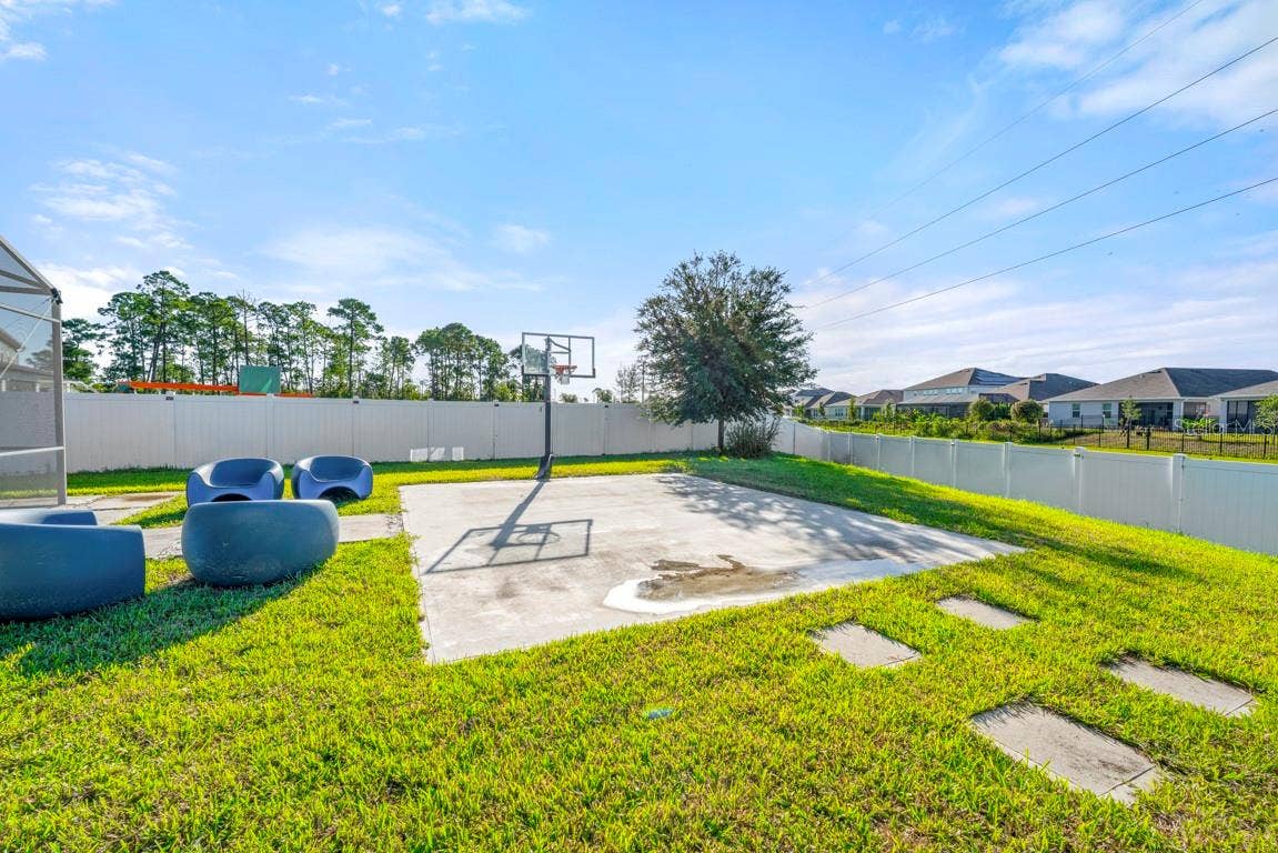 9560 LAUNCH POINT ROAD, Orlando, FL 32832
