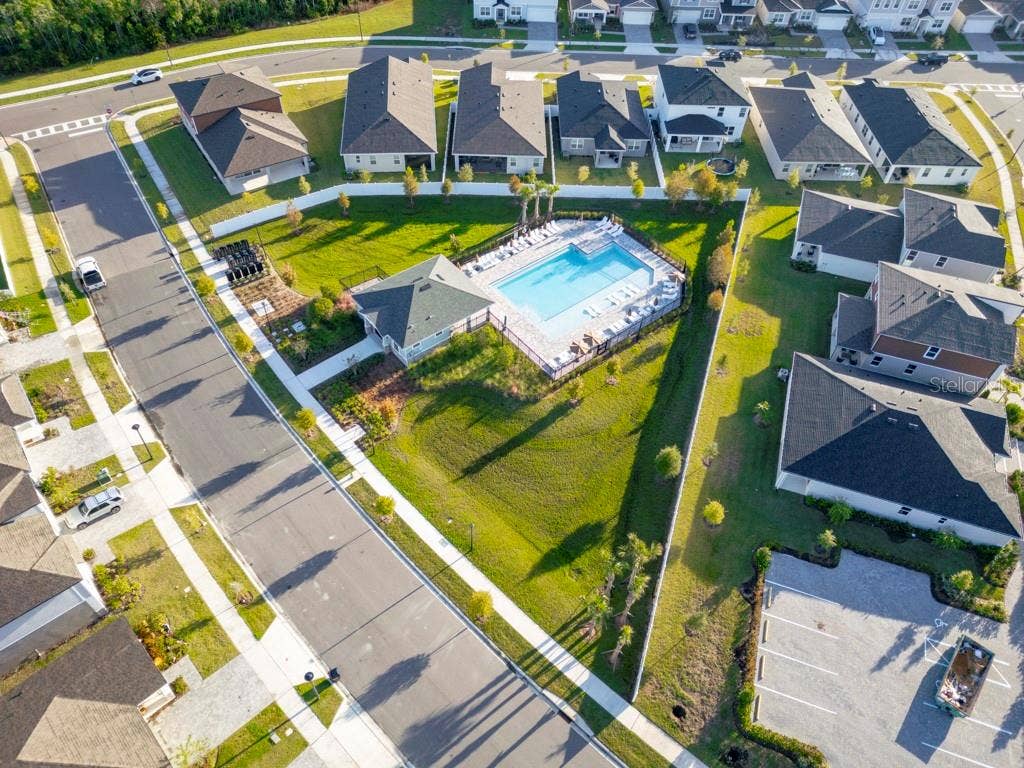 9560 LAUNCH POINT ROAD, Orlando, FL 32832