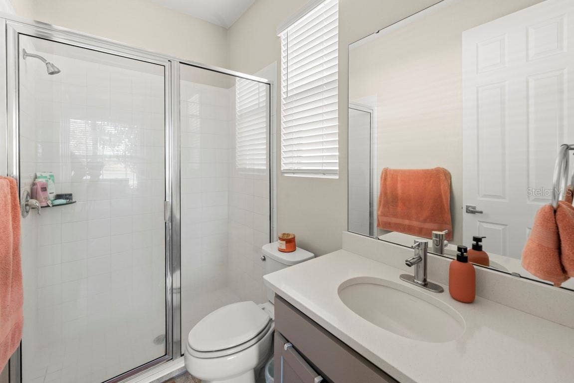 9560 LAUNCH POINT ROAD, Orlando, FL 32832