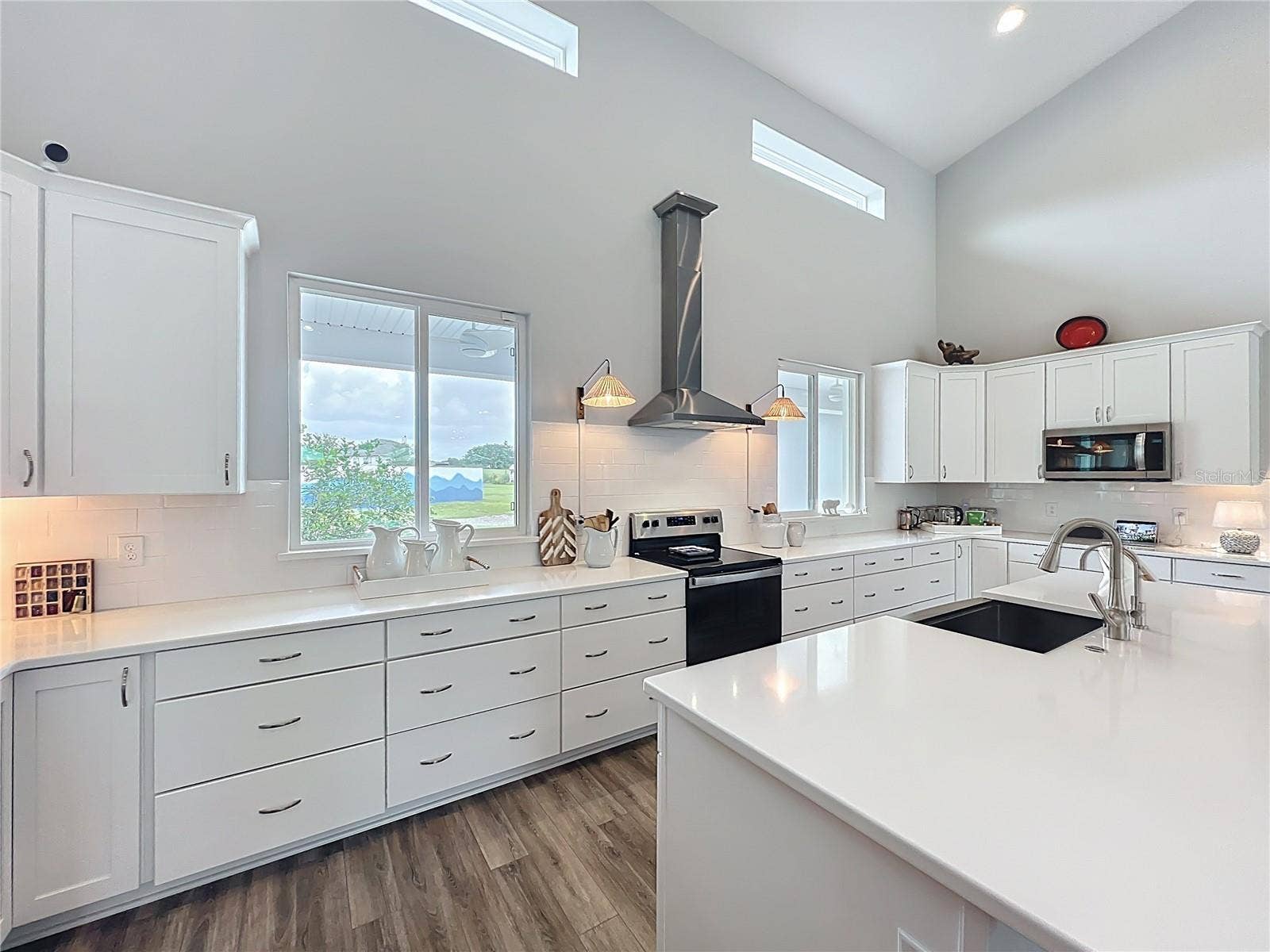 10220 BAY LAKE ROAD, Groveland, FL 34736 Home #1