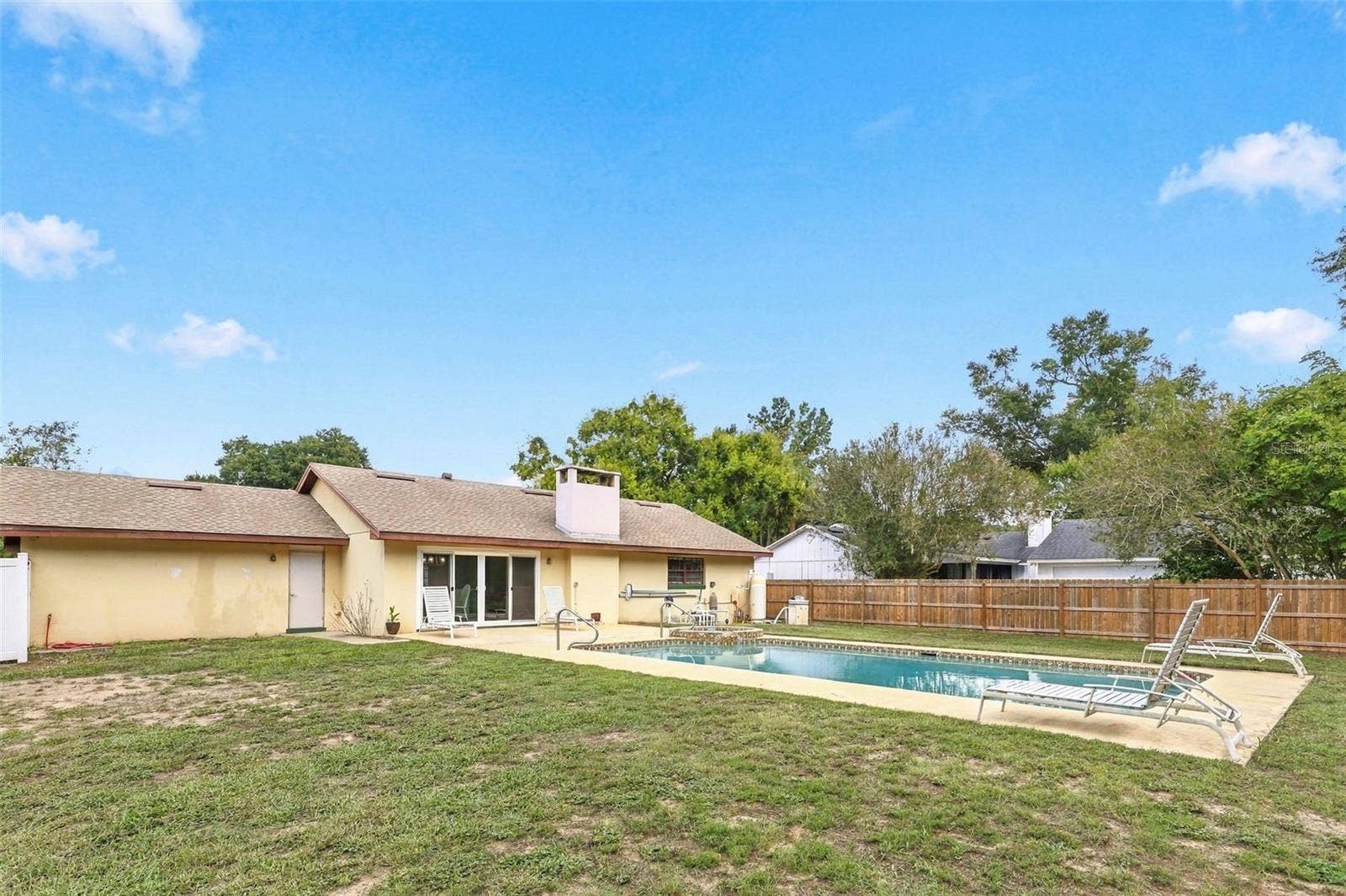 2460 E CROOKED LAKE CLUB BOULEVARD, Eustis, FL 32726 2460 E CROOKED LAKE CLUB BOULEVARD, Eustis, FL 32726
