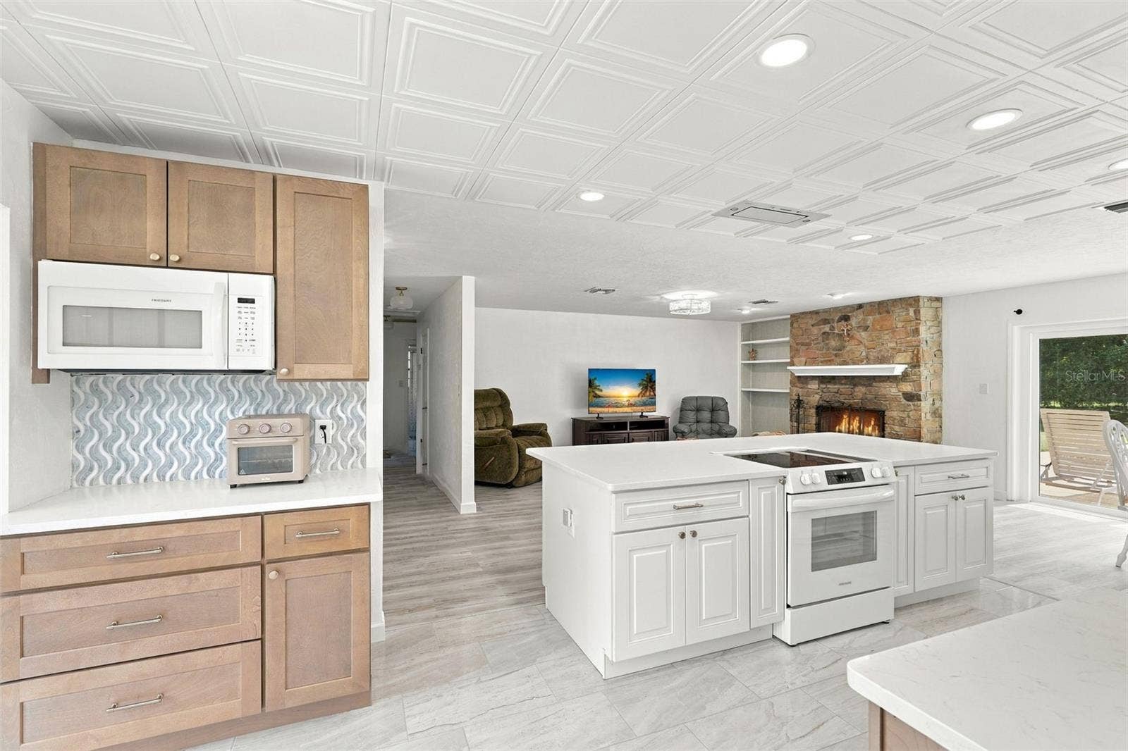 2460 E CROOKED LAKE CLUB BOULEVARD, Eustis, FL 32726 2460 E CROOKED LAKE CLUB BOULEVARD, Eustis, FL 32726