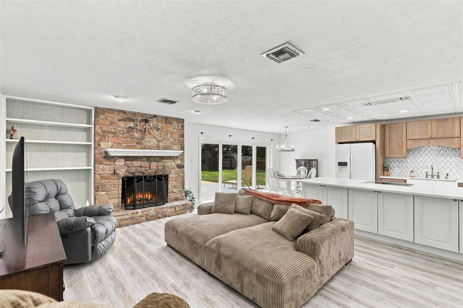 2460 E CROOKED LAKE CLUB BOULEVARD, Eustis, FL 32726 2460 E CROOKED LAKE CLUB BOULEVARD, Eustis, FL 32726