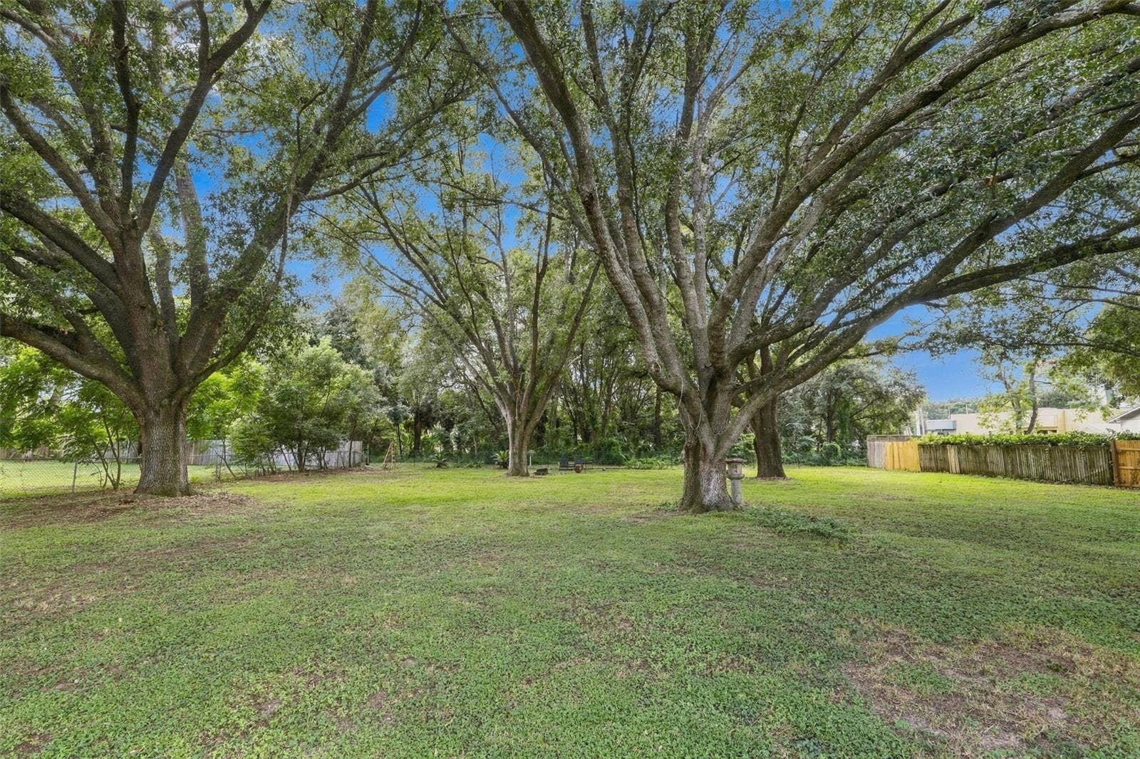 2460 E CROOKED LAKE CLUB BOULEVARD, Eustis, FL 32726 2460 E CROOKED LAKE CLUB BOULEVARD, Eustis, FL 32726