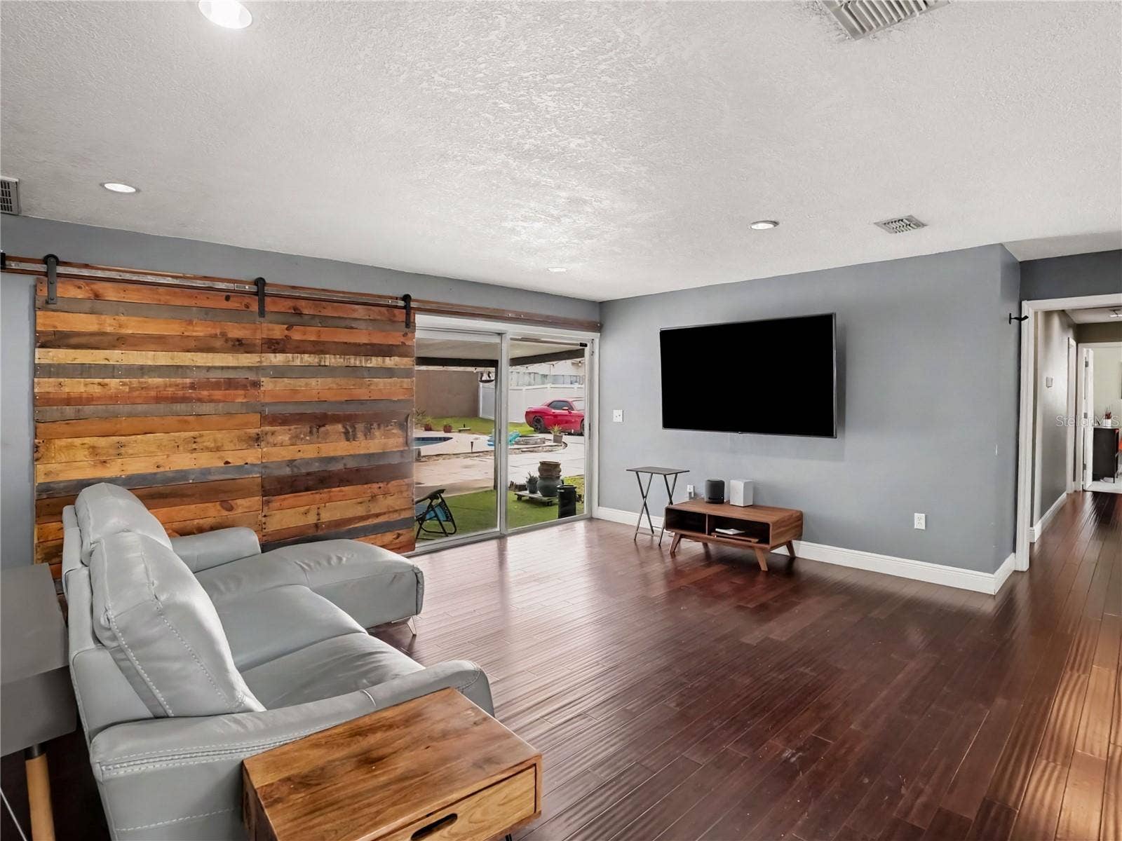 5111 DARDEN AVENUE, Belle Isle, FL 32812 5111 DARDEN AVENUE, Belle Isle, FL 32812