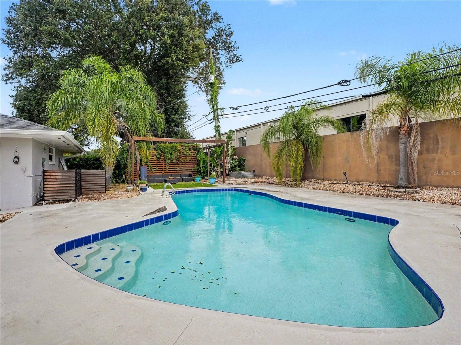 5111 DARDEN AVENUE, Belle Isle, FL 32812 5111 DARDEN AVENUE, Belle Isle, FL 32812