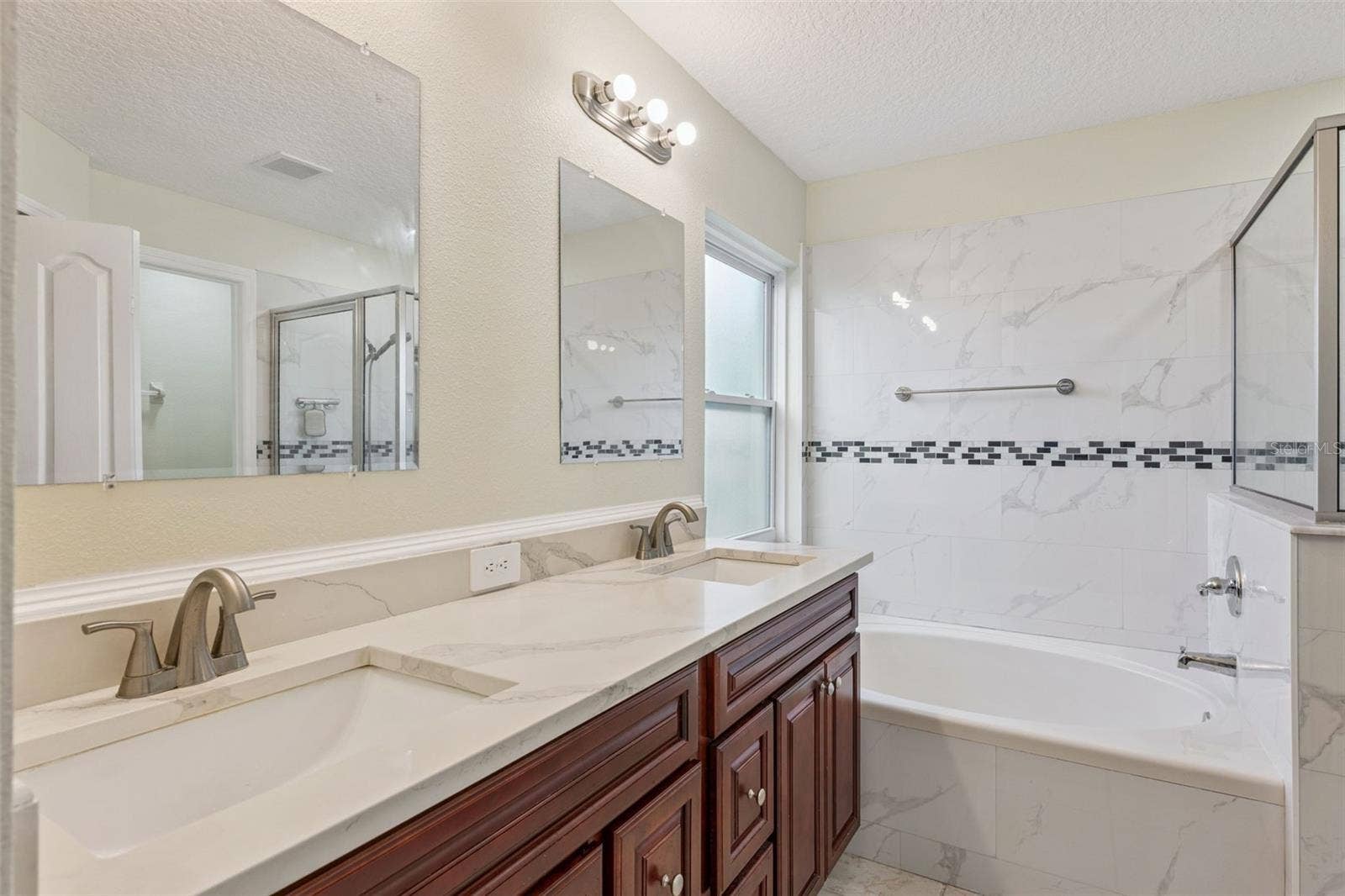 4207 ANDOVER CAY BOULEVARD, Orlando, FL 32825 4207 ANDOVER CAY BOULEVARD, Orlando, FL 32825