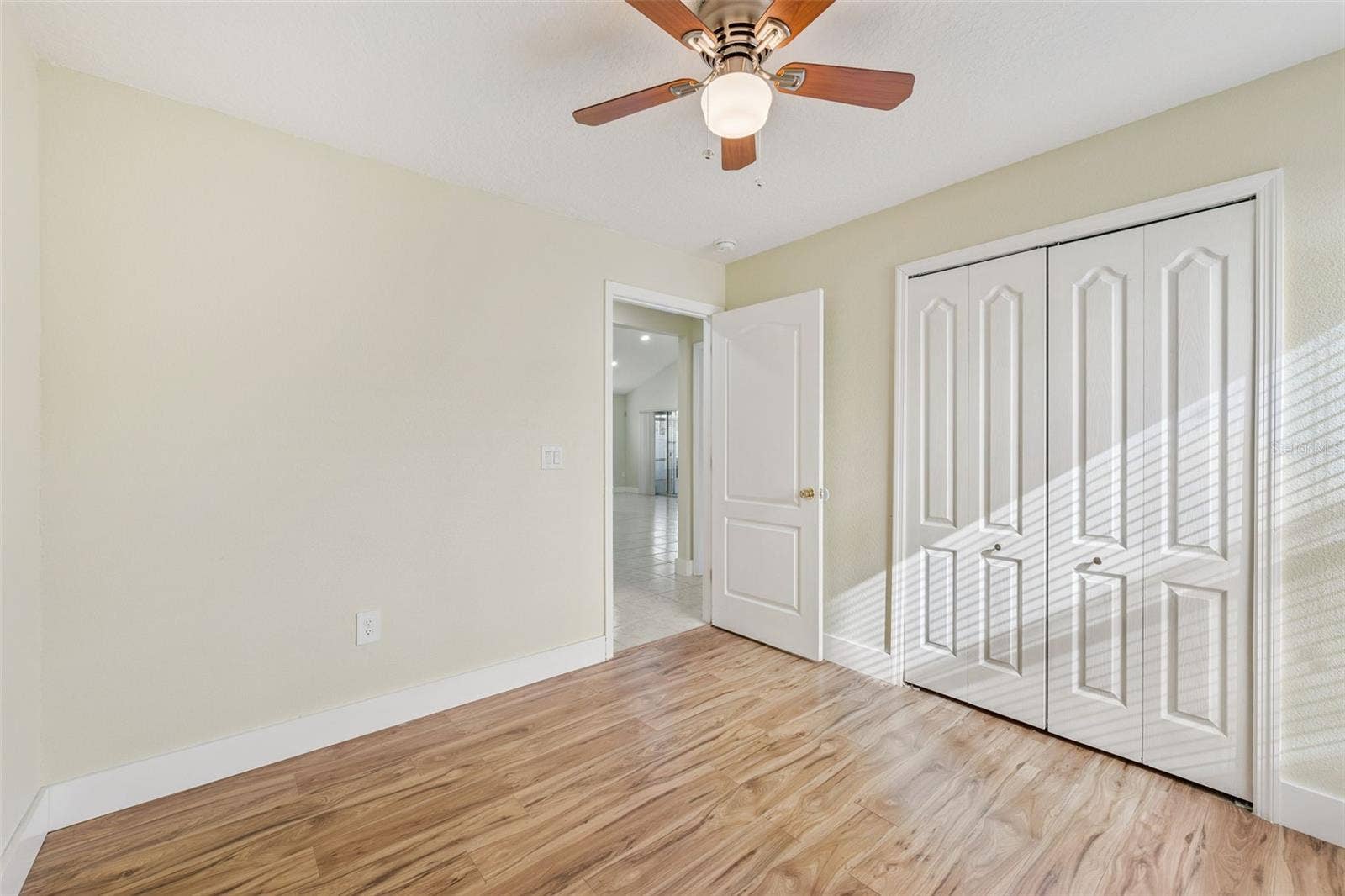 4207 ANDOVER CAY BOULEVARD, Orlando, FL 32825 4207 ANDOVER CAY BOULEVARD, Orlando, FL 32825